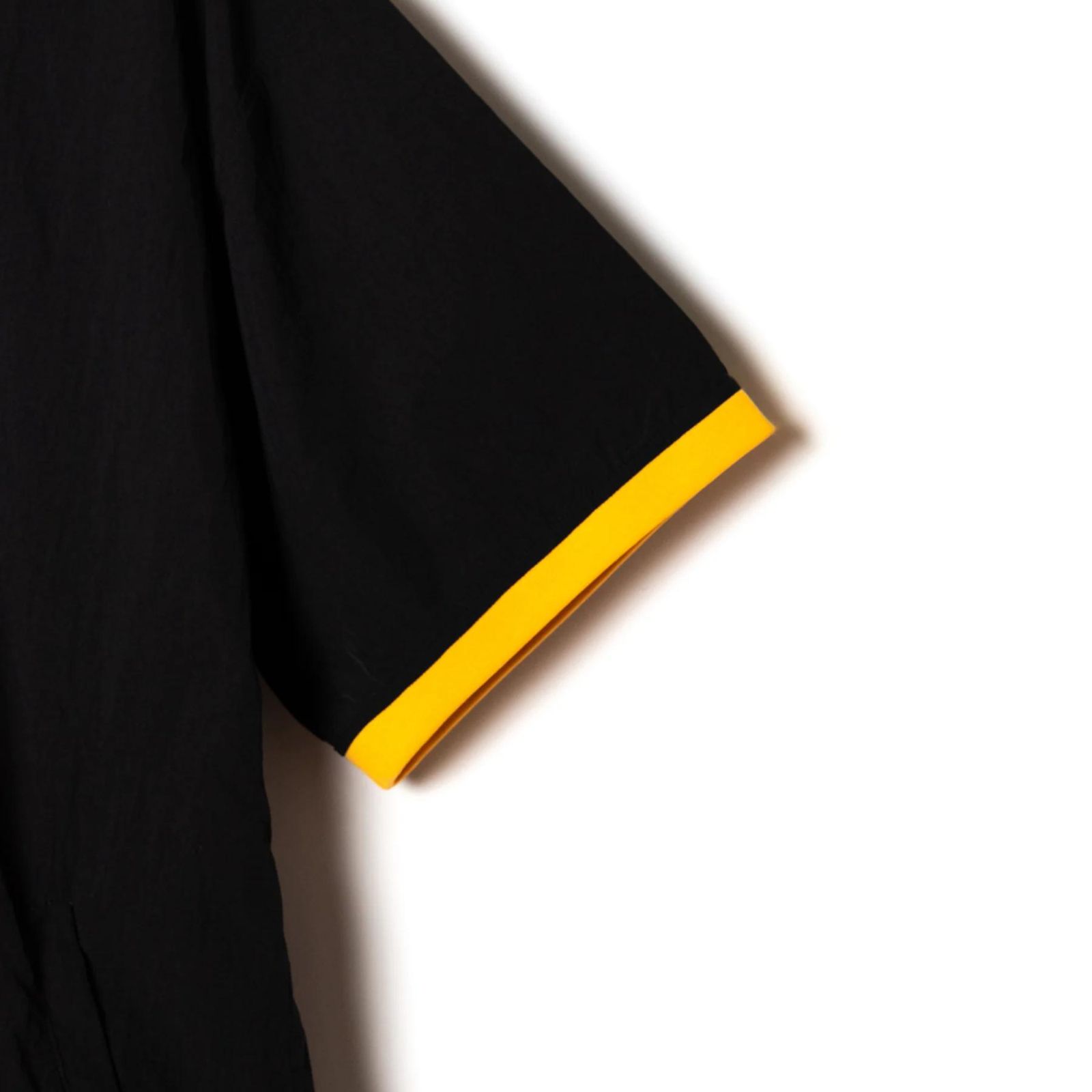 × NFL STEELERS S/S NYLON GAME SH (BLACK) / ナショナル・フットボール・リーグ ピッツバーグ・スティーラーズ 半袖 ナイロン ゲームシャツ