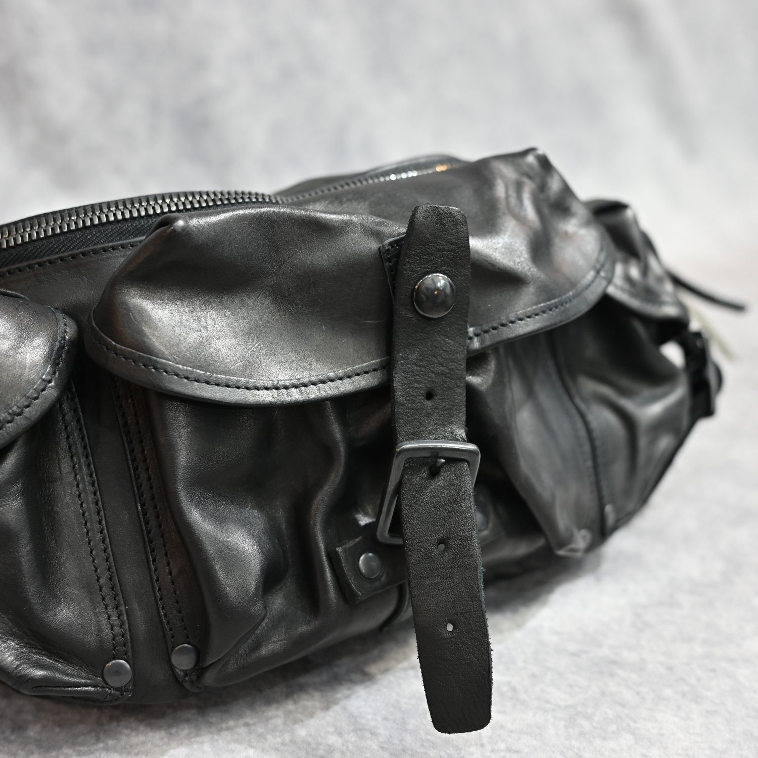 × ISAMU KATAYAMA BACKLASH 3pin Belt Body Bag （BLACK）｜ショルダーバッグ｜HW-I16-784