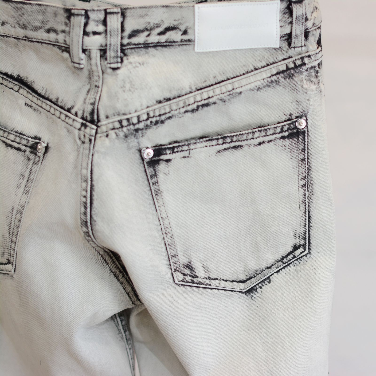 Bleached denim 5pocket pants