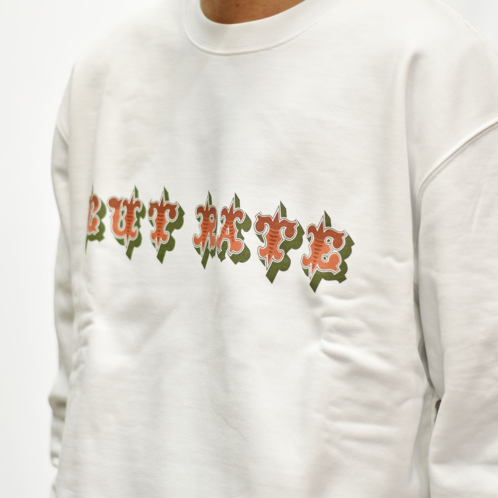 CUTRATE FDL LOGO L/S SWEAT SHIRT  (WHITE)