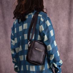 STUDS LEATHER SHOULDER POUCH ＜TYPE A＞ (BLACK) / スタッズレザー ショルダーポーチ バッグ