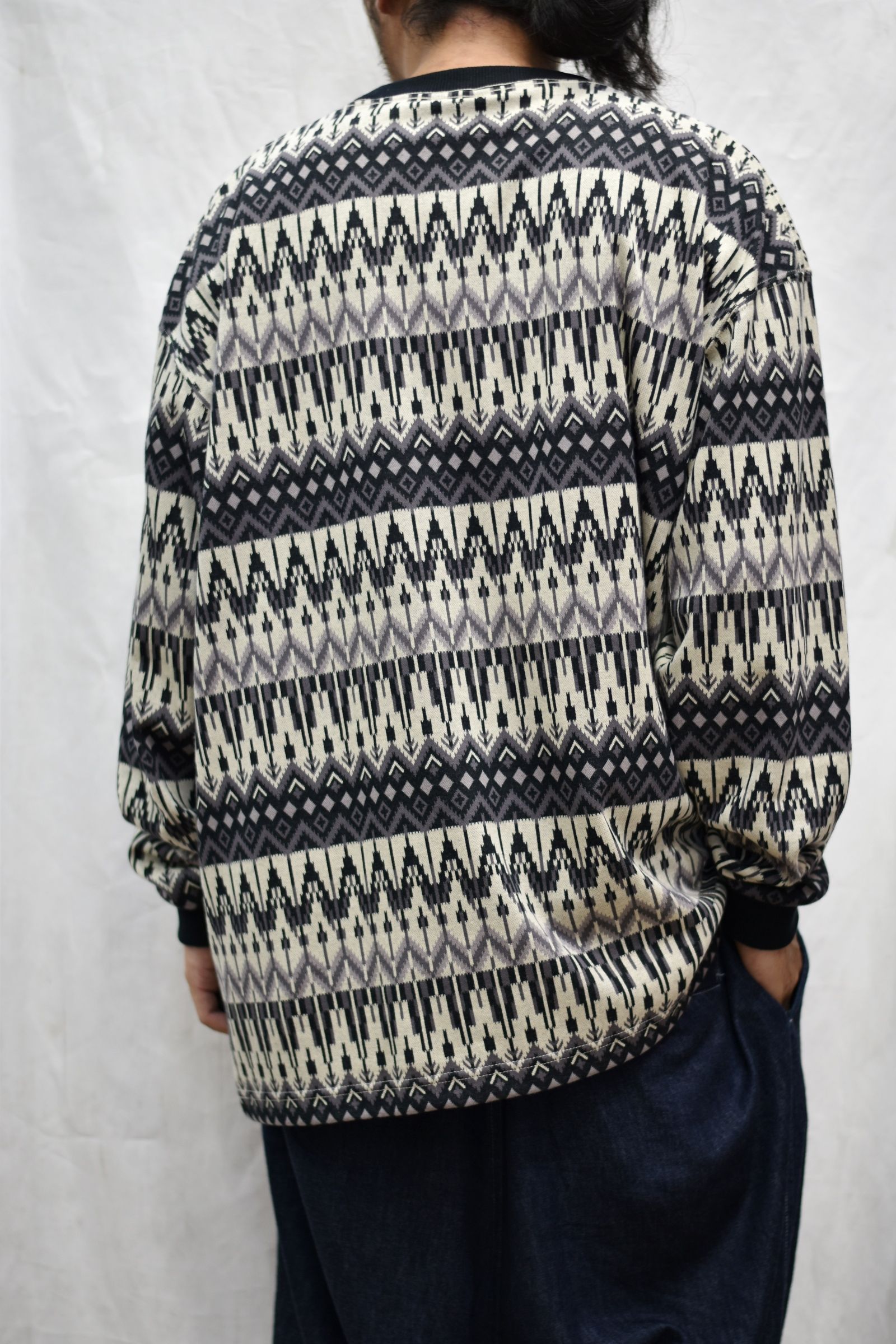 JACQUARD BORDER DROP SHOULDER L/S CUTSEW (BLACK)