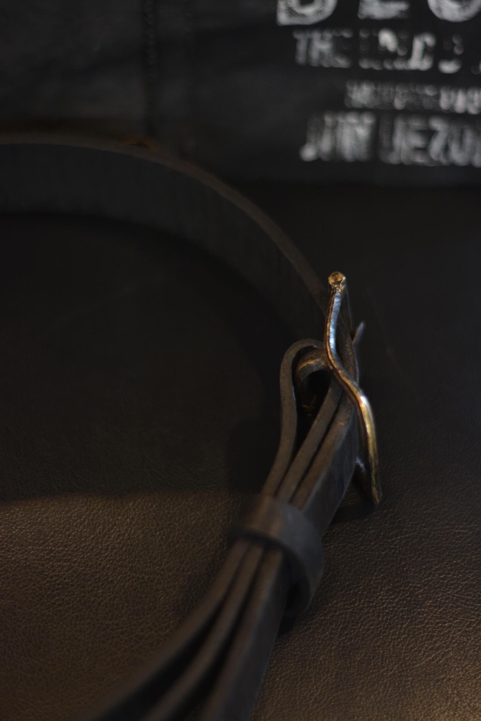"HANDGRAVING LEATHER BELT"