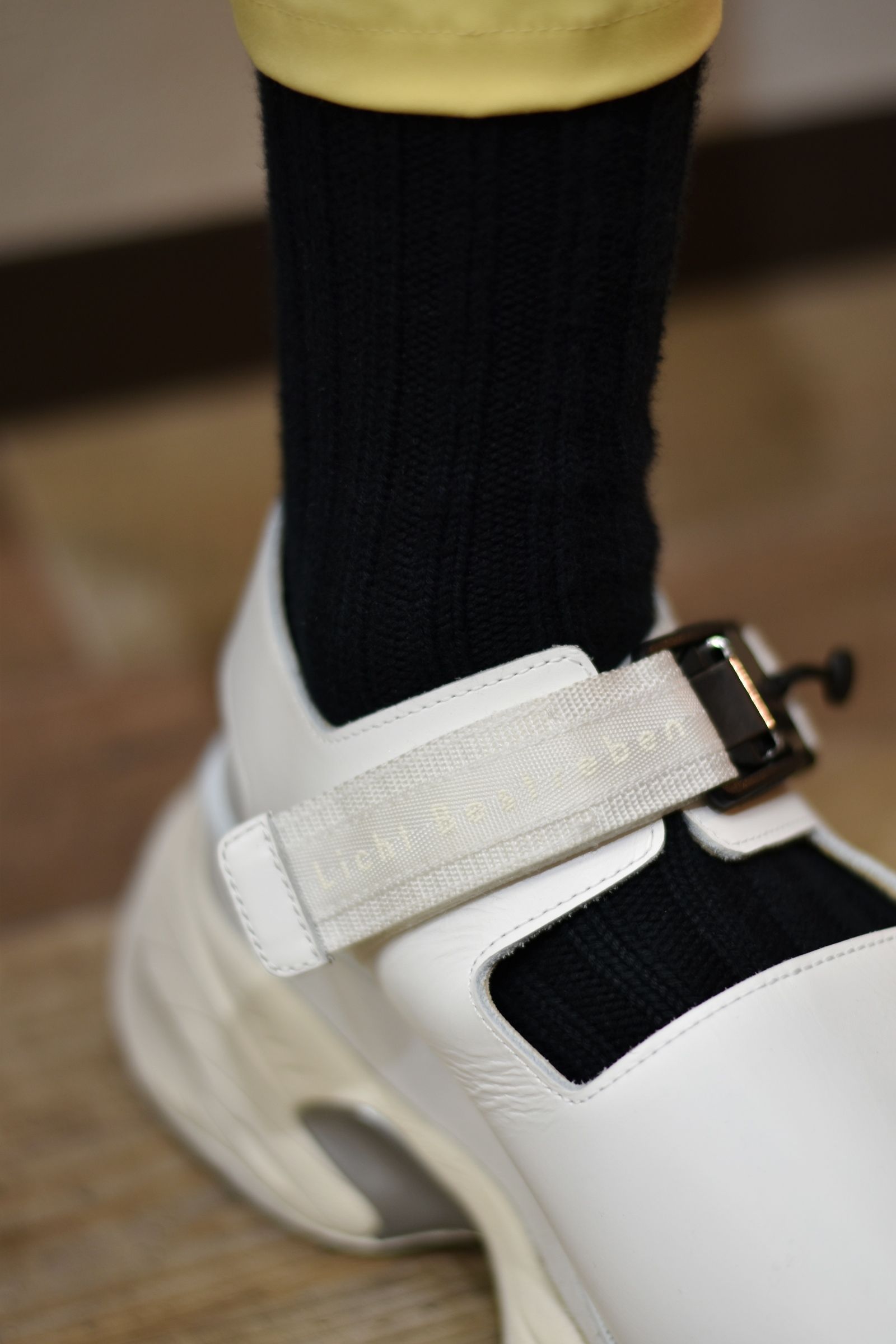 マグネットバックルシューサンダル / LB22SS-SHOES01 (WHITE)