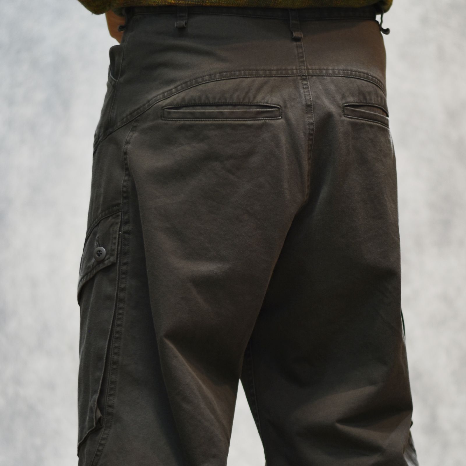 DOUBLE DYE CHINO PT (BLACK)｜二重染め チノパンツ｜475203