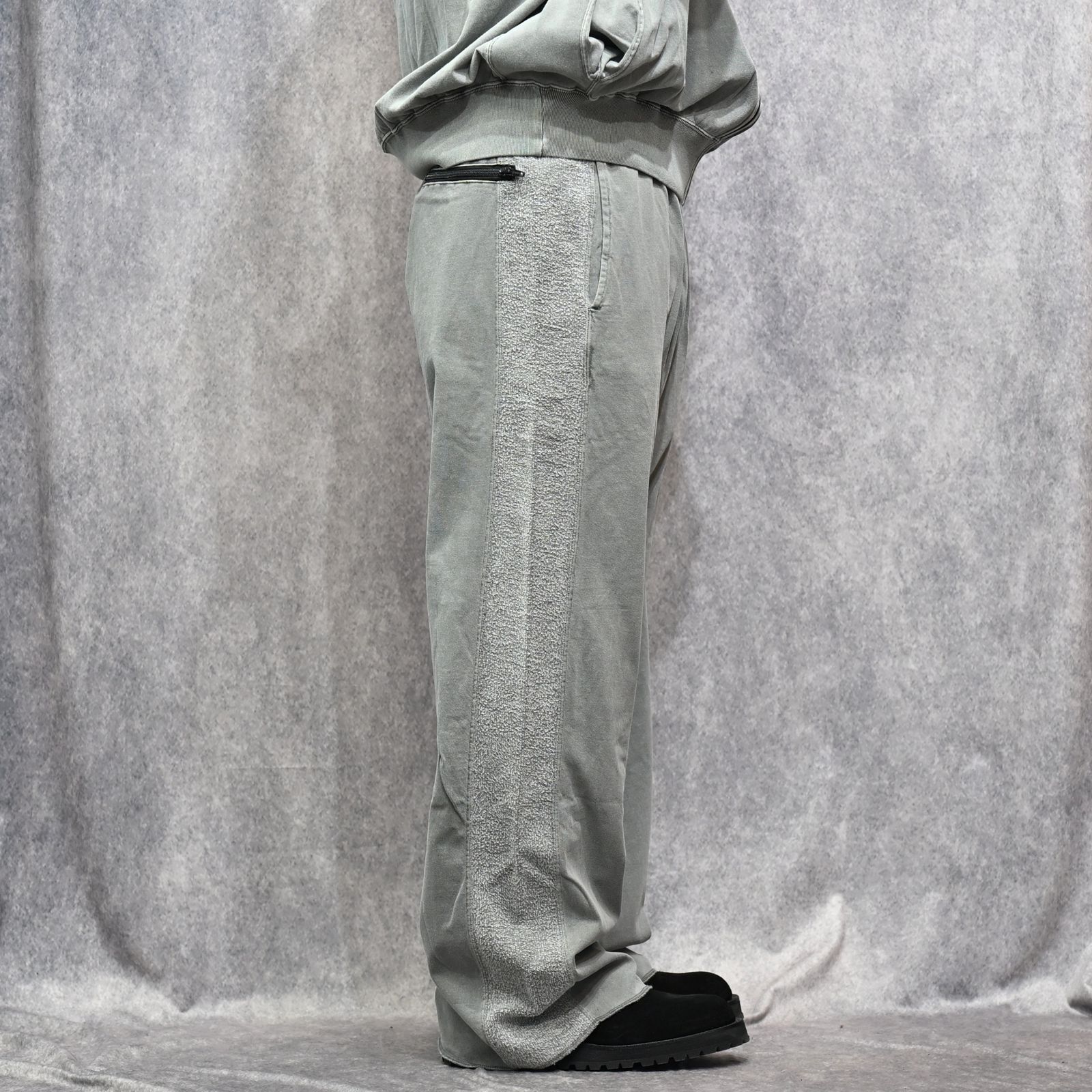 N.HOOLYWOOD × Champion｜SWEATPANTS （GRAY / グレー）｜スウェットパンツ｜C8-D219