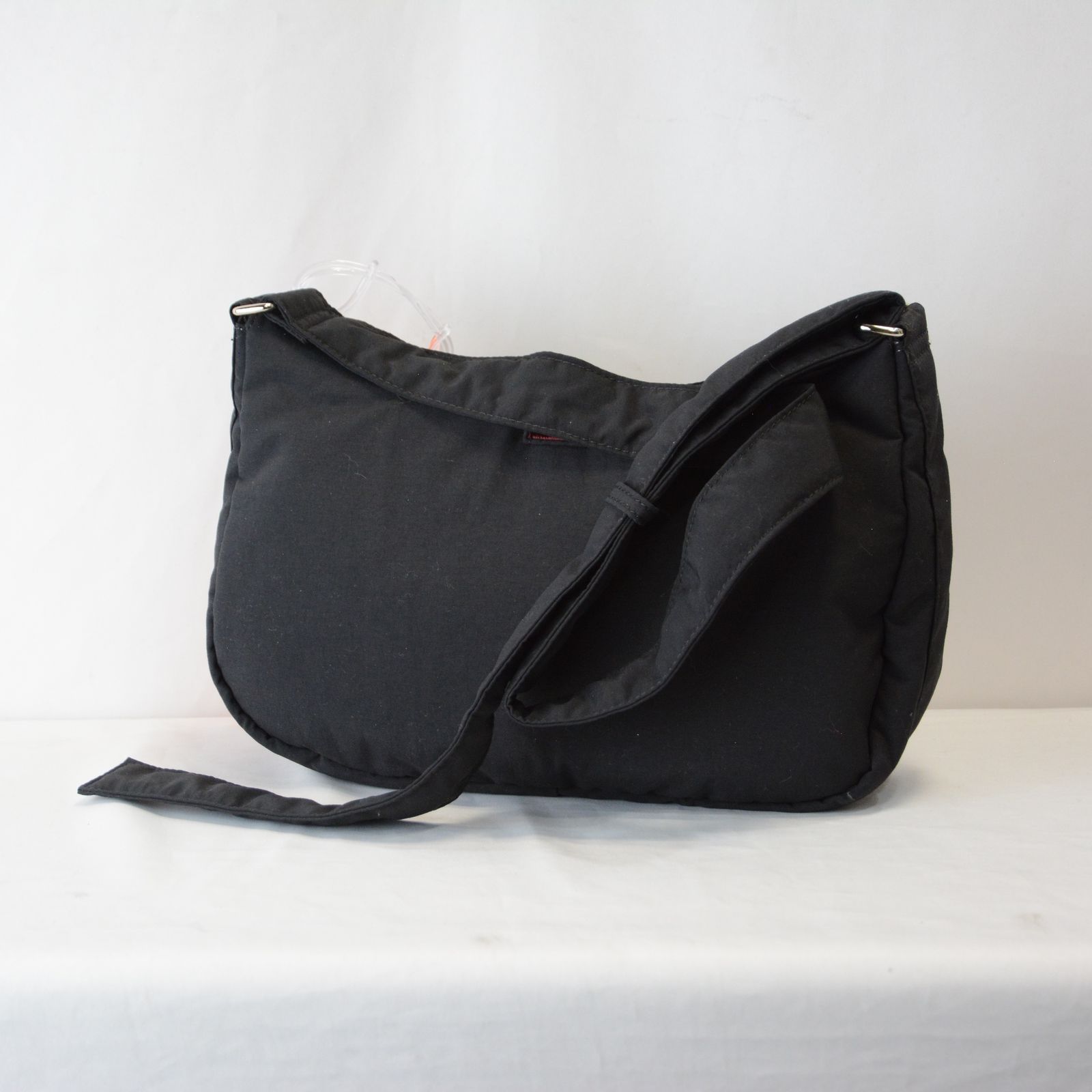 STUDIO SEVEN - SVN Crescert Moon Bag （Black） ナイロン バナナ 