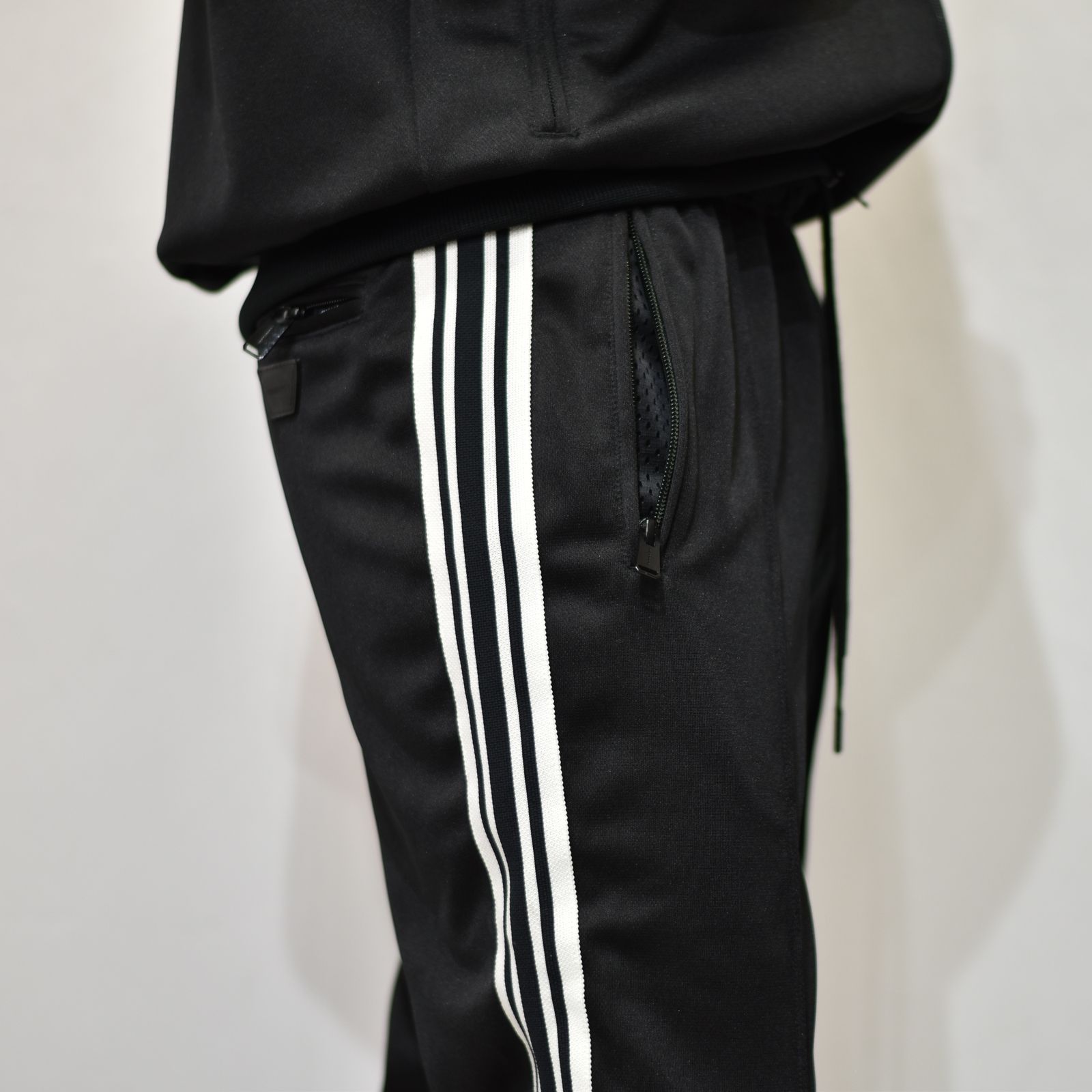 FORSOMEONE - FF TRACK PANTS (BLACK) トラックラインパンツ フレア | chord online store