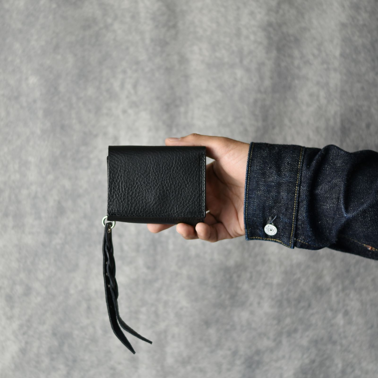 PLANE LEATHER MULTI WALLET ＜STUDS CHARM＞ (BLACK)｜プレーンレザー マルチウォレット ＜スタッズチャーム＞｜CL-26AWLE011EX