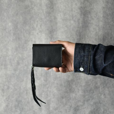 PLANE LEATHER MULTI WALLET ＜STUDS CHARM＞ (BLACK)｜プレーンレザー マルチウォレット ＜スタッズチャーム＞｜CL-26AWLE011EX