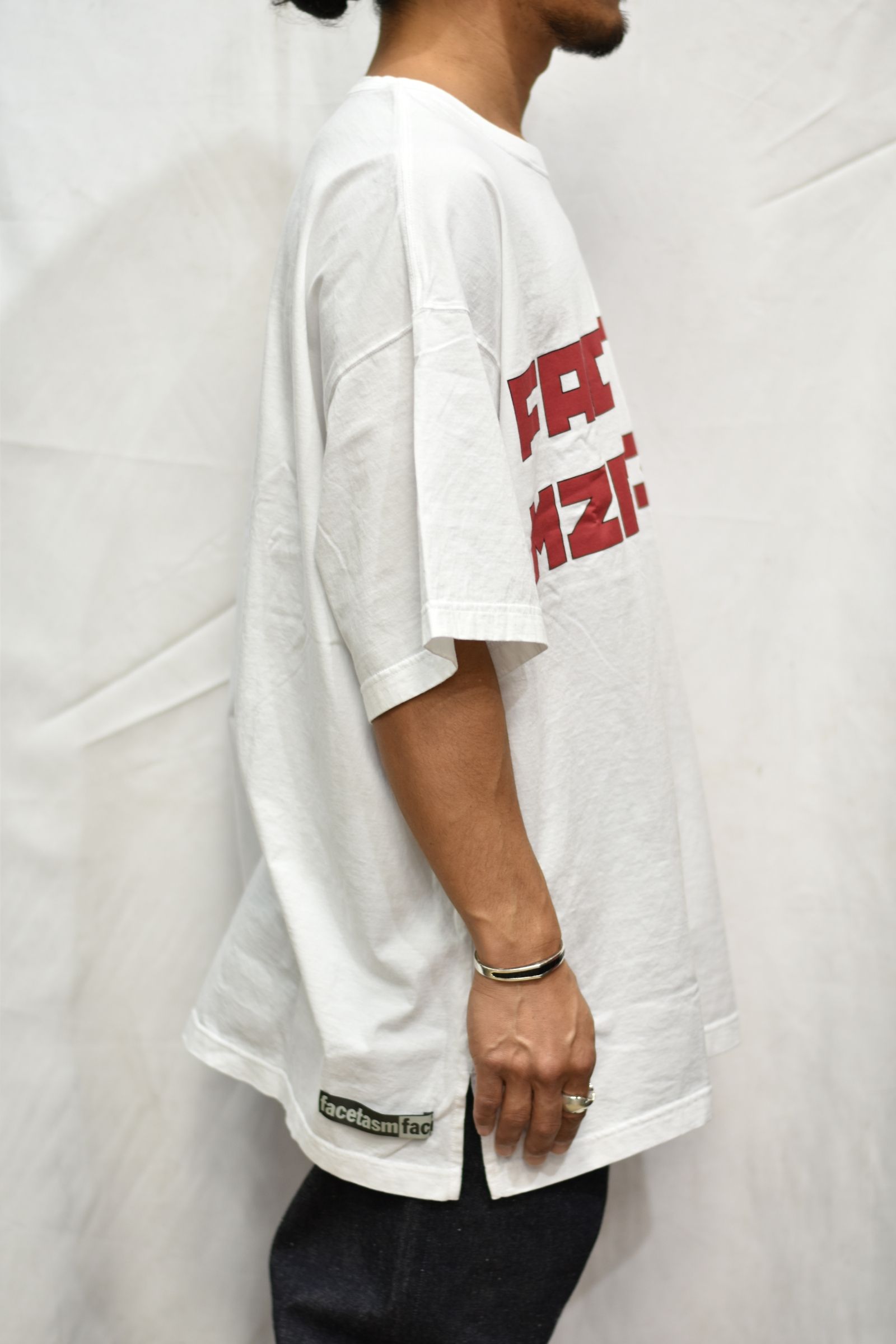 SOCCER LOGO BIG TEE (WHITE)