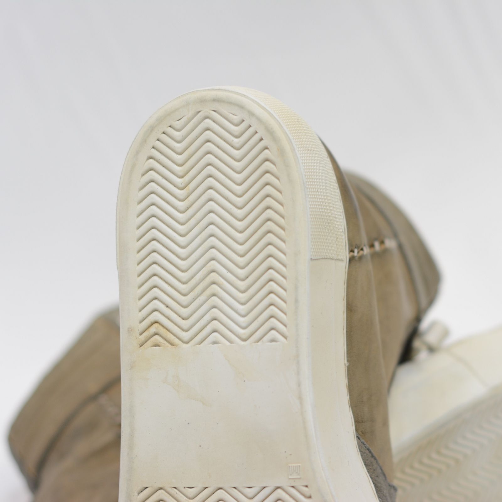 HORSE LEATHER HI CUT BB-1 LINED HI RUBBER SOLES PIECE DYED