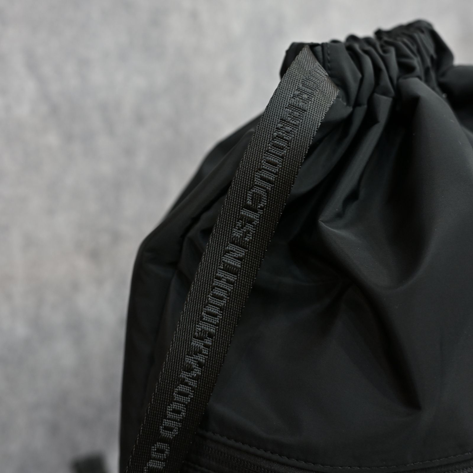 N.HOOLYWOOD COMPILE × OUTDOOR PRODUCTS / DRAWSTRING BACKPACK （BLACK / ブラック）｜バックパック｜2261-AC03