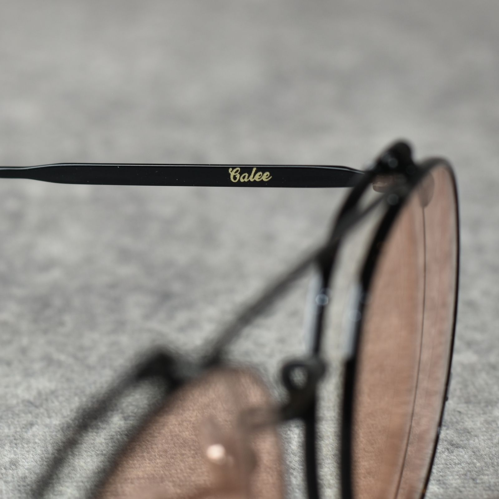 FLIP UP TYPE CIRCLE METAL GLASSES (BLACK/BROWN) / フリップアップタイプ サークルメタル サングラス