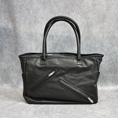 PC RIDERS LEATHER TOTE BAG M W/SILVER ZIPPER （BLACK）｜トートバッグ （ブラック）｜BFA-P-017-3697