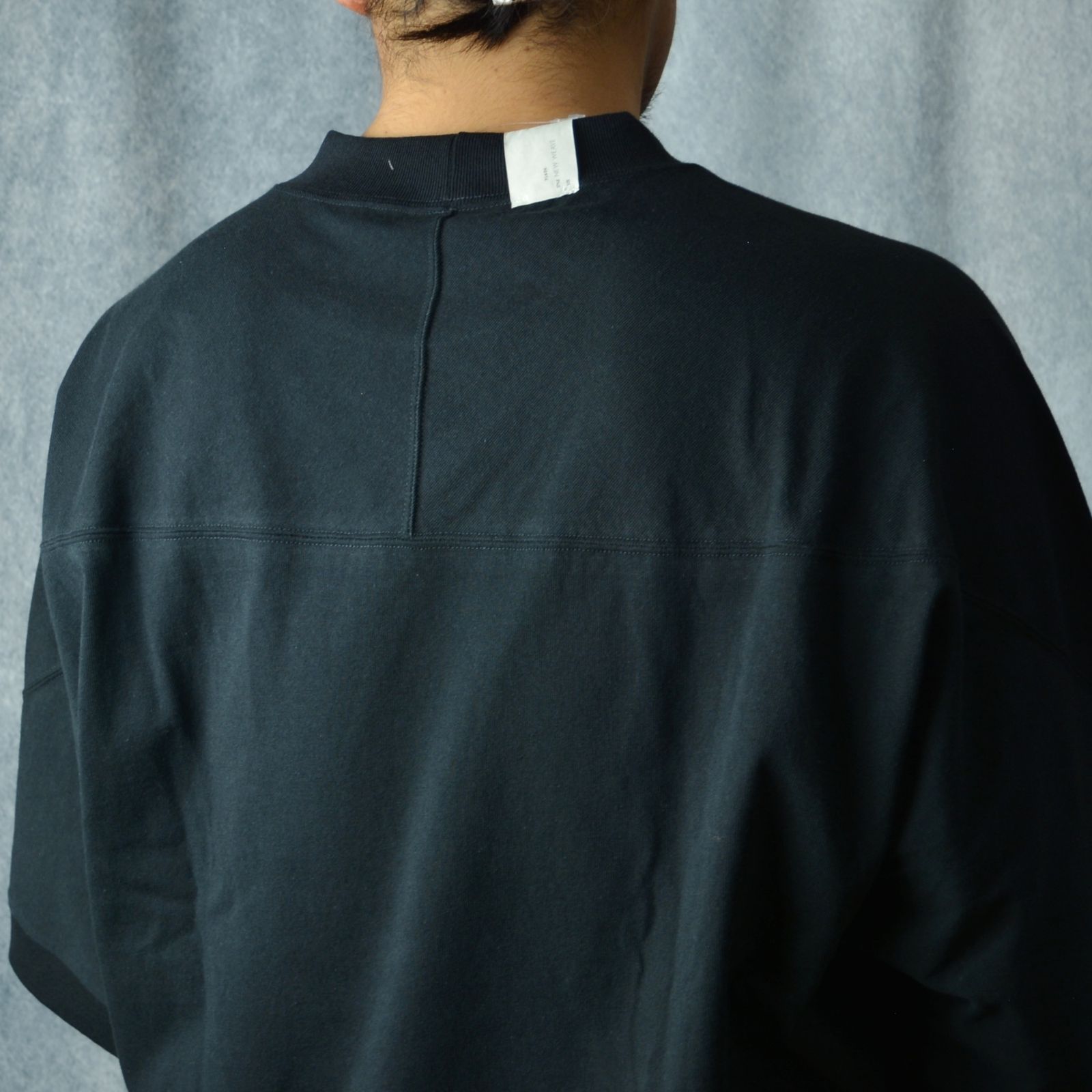 × champion  T-SH （BLACK） /  クルーネック Tシャツ （ブラック）