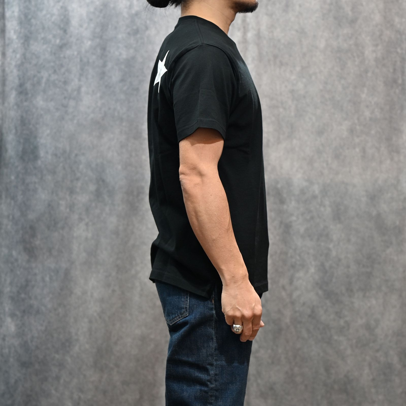 × M&M CUSTOM PERFORMANCE Star Embroidery Pocket Tee （BLK）｜× エムアンドエムカスタムパフォーマス 星刺繍 ポケットTシャツ｜MND-MM41