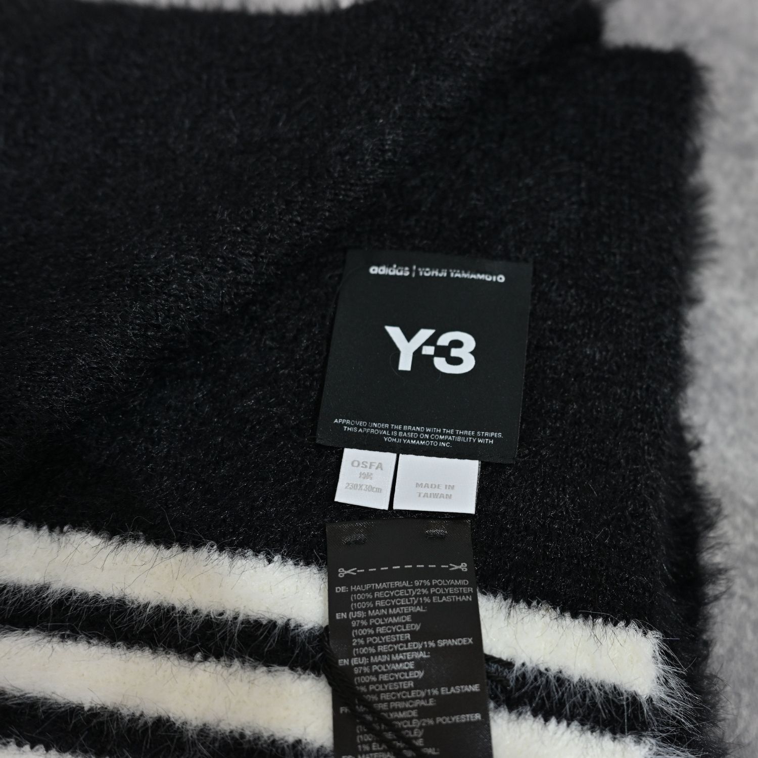 Y-3 STRIPES SCARF （BLACK） / ニット スカーフ マフラー （ブラック）｜KS8164