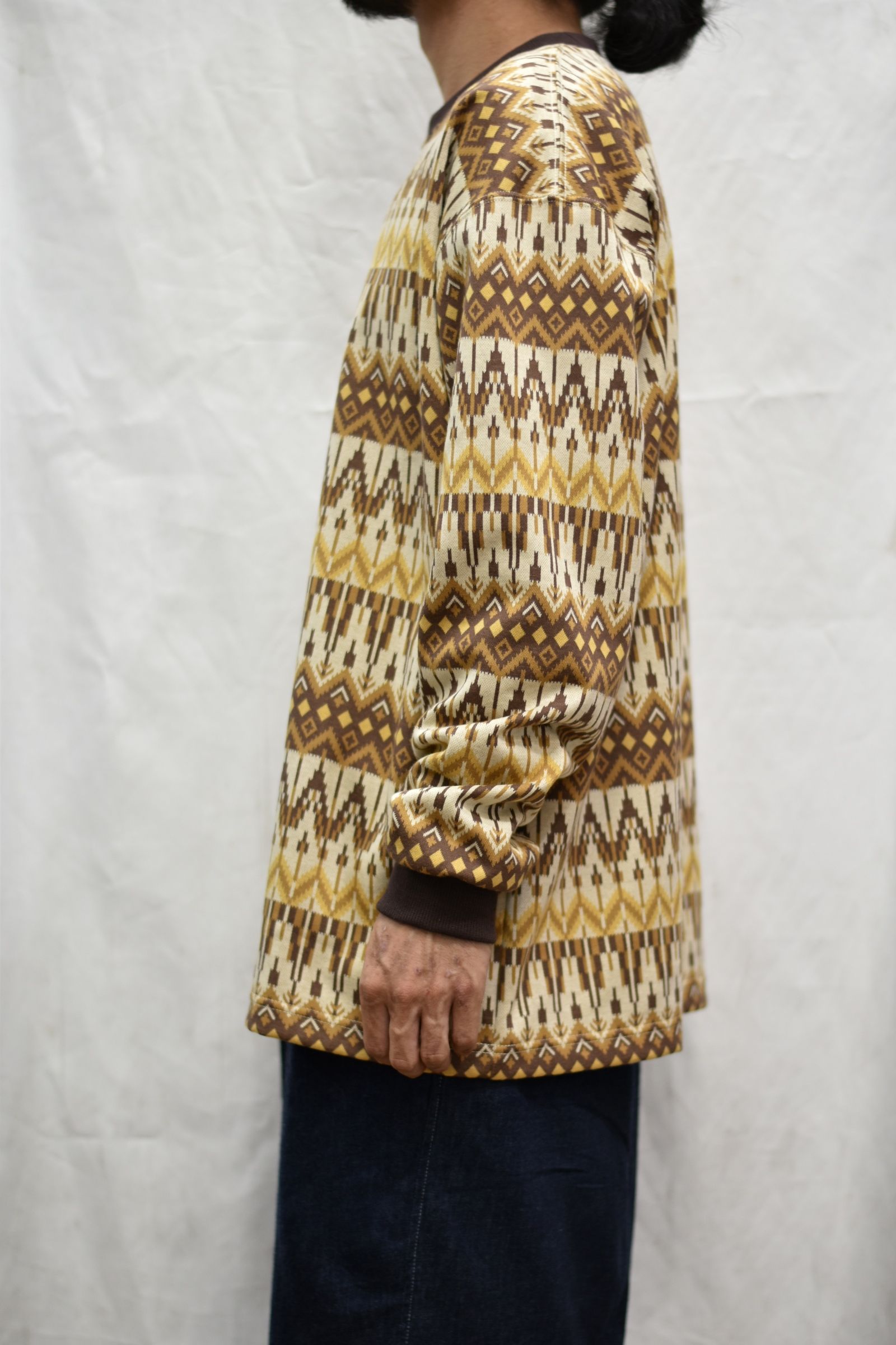 JACQUARD BORDER DROP SHOULDER L/S CUTSEW (BROWN)
