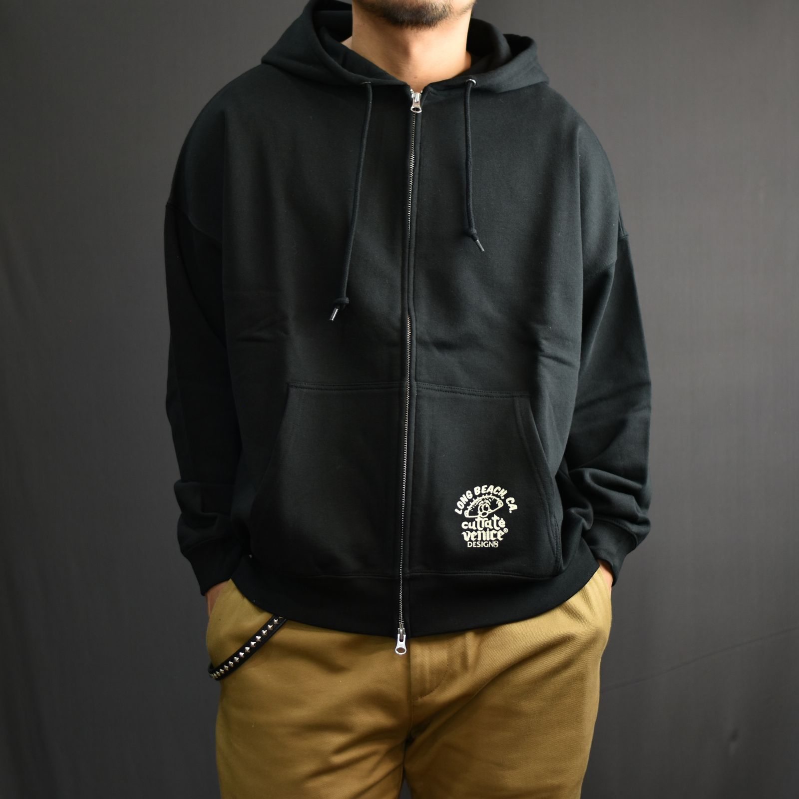 ×VENICE8 COFFEE HOUSE CR CHERRY BOMB ZIP HOODIE (BLK) / ジップアップ パーカー