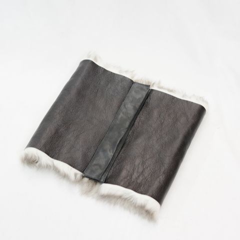 SHEEP SHEARLING NECK WARMER"