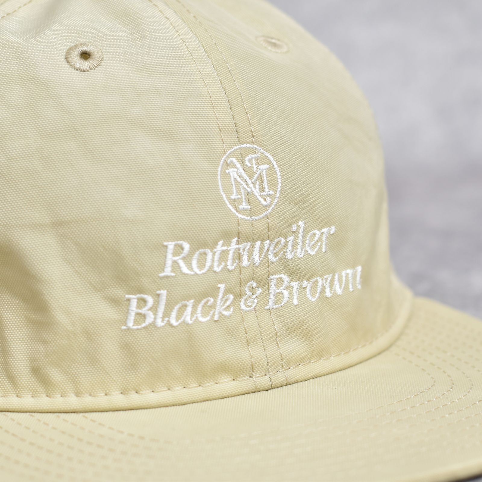 × MAGIC NUMBER RWMN CAP （BEIGE）｜× マジック ナンバー キャップ｜RW26S0730