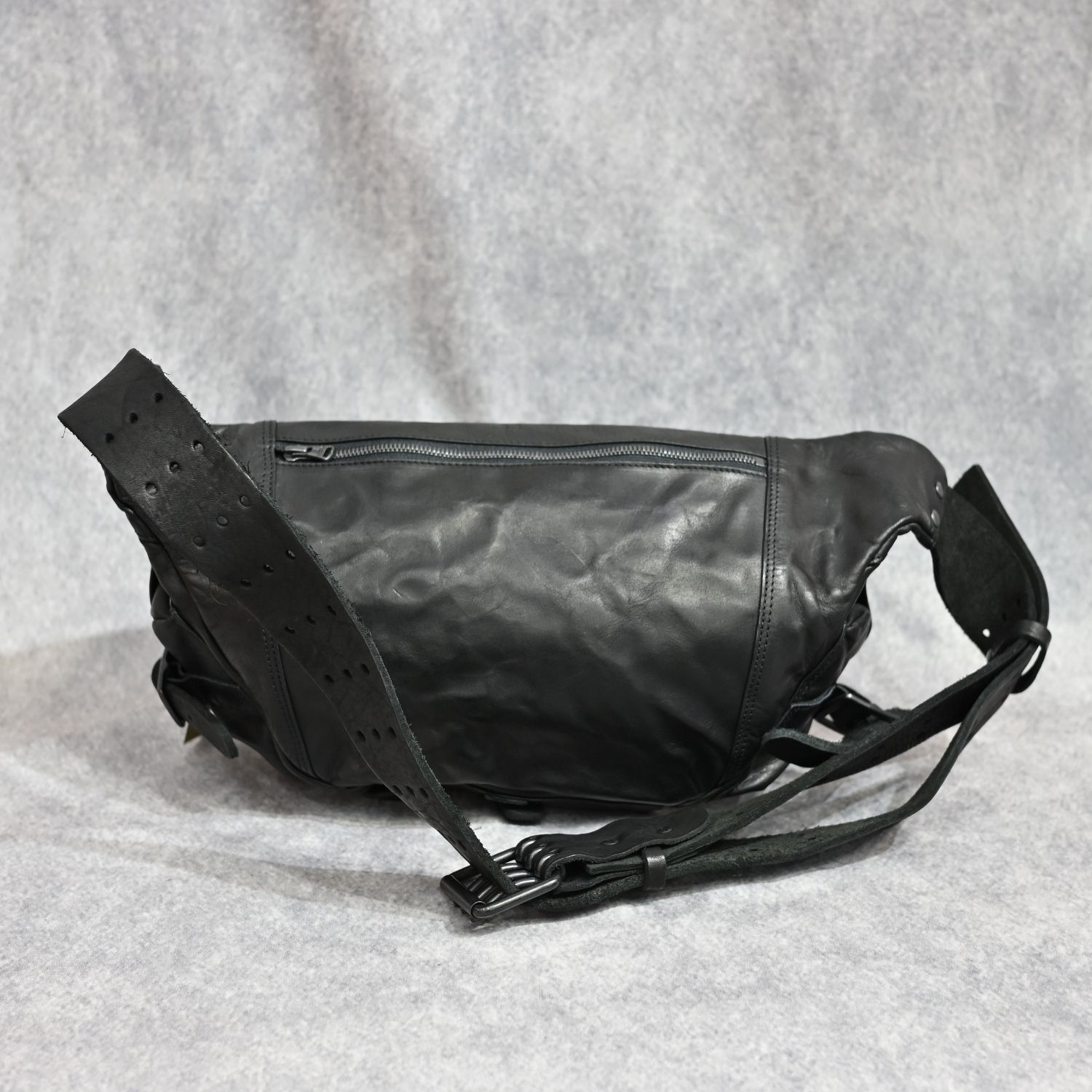 × ISAMU KATAYAMA BACKLASH 3pin Belt Body Bag （BLACK）｜ショルダーバッグ｜HW-I16-784
