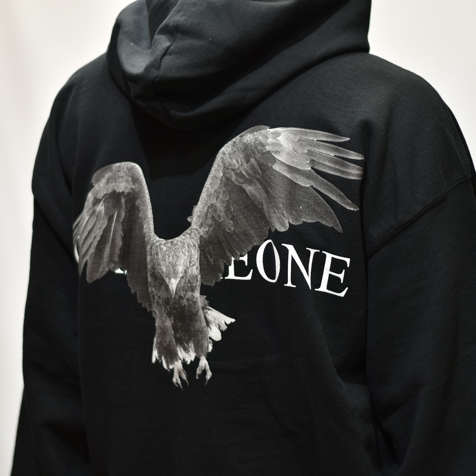 FORSOMEONE - EAGLE HOODIE (BLACK) イーグルプリント パーカー