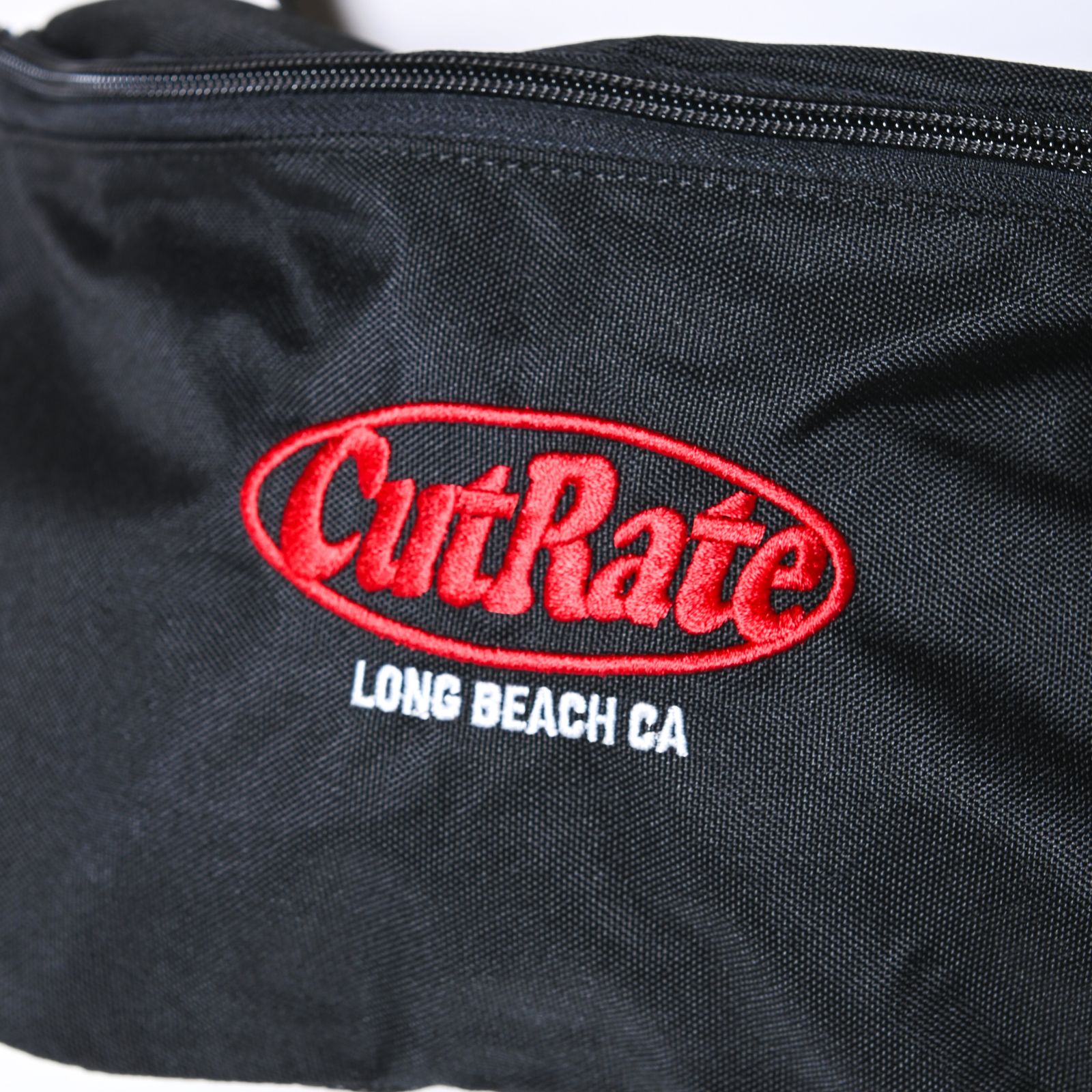 CUTRATE - CUTRATE LOGO SLING BACKPACK (BLACK/YELLOW) | chord