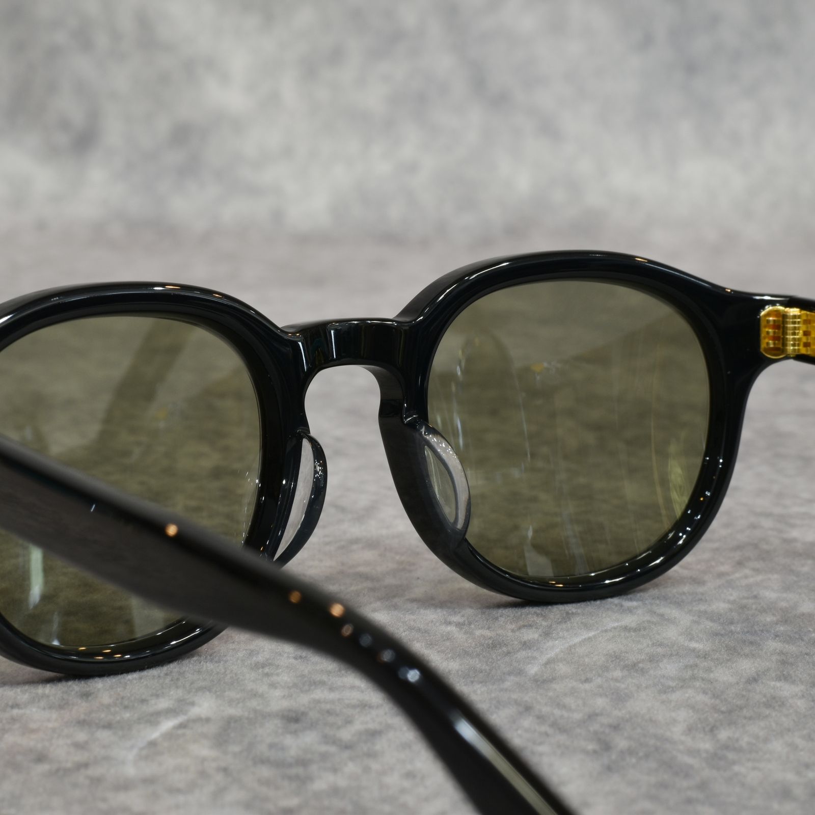 B/W TYPE GLASSES (BLACK / GREEN)｜ボストン/ウェリントン サングラス｜CL-25AW002G