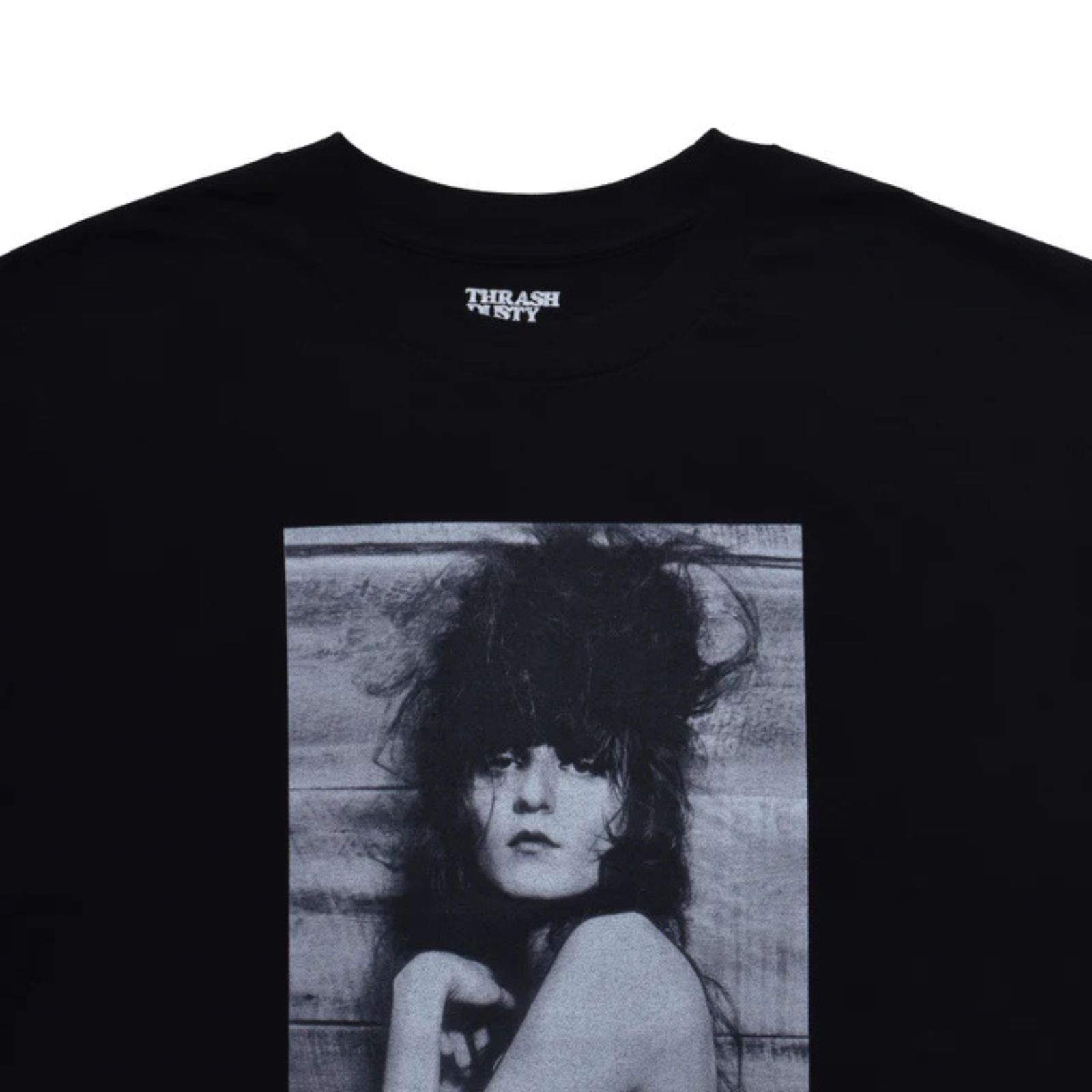 Stie-lo × Irina.L "Sideways figure" T-SH （BLACK） / プリントTシャツ （ブラック） 25MND-STL007