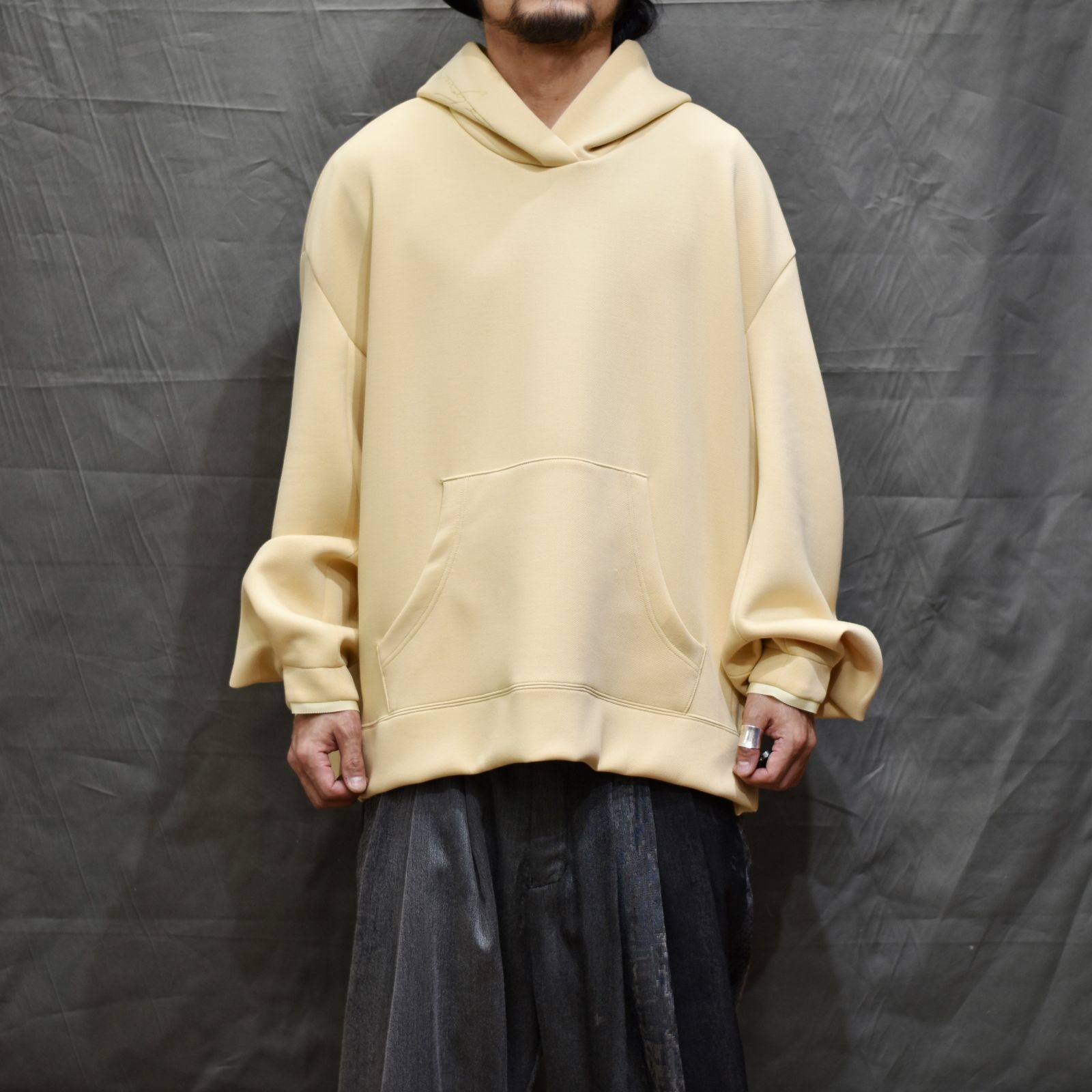 ジップベント フーディ / LB22SS-PK01-NM (PALE YELLOW)