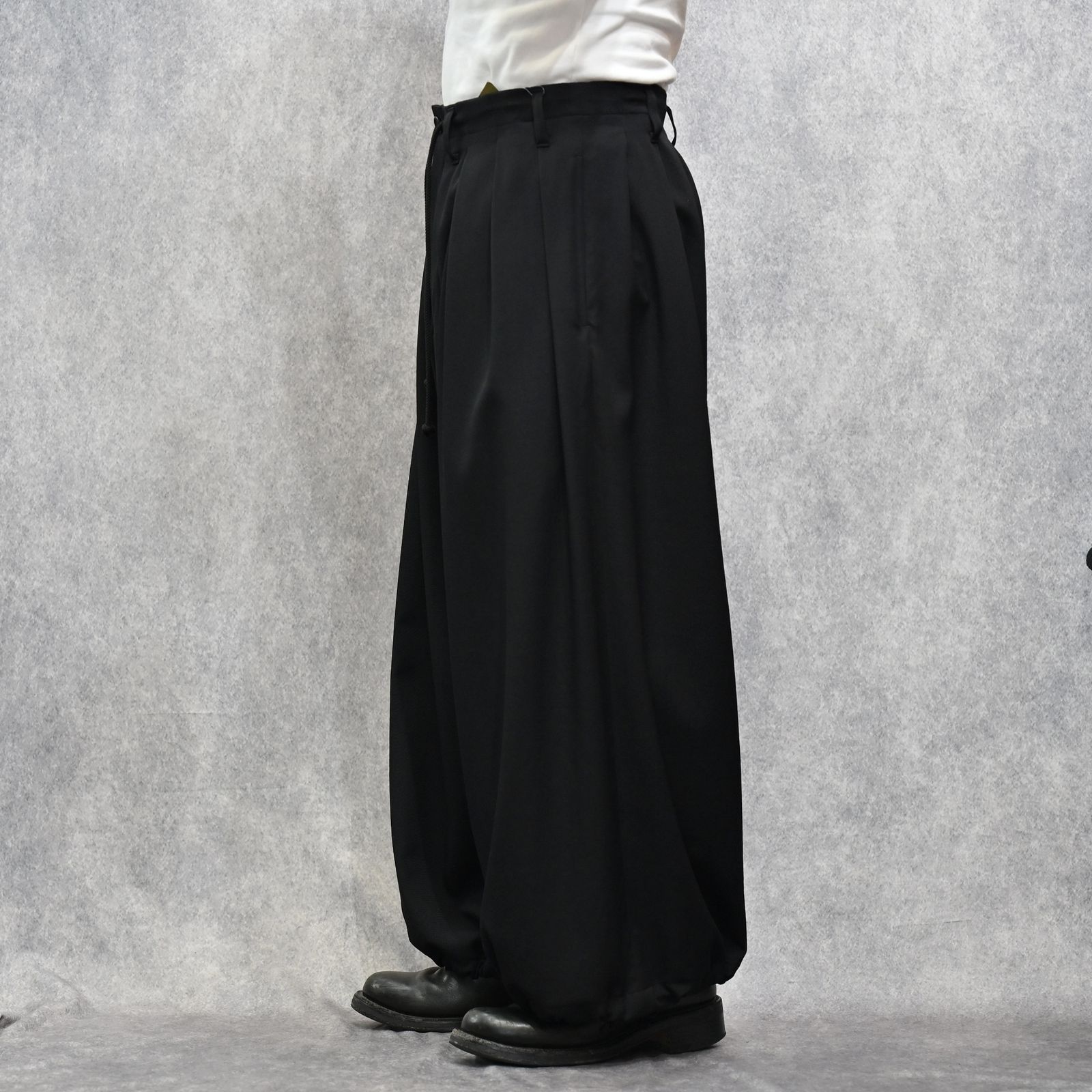 WOOL GABARDINE BALLOON PANTS  （BLACK / ブラック） 12タック バルーンパンツ｜HO-P07-100-2-02
