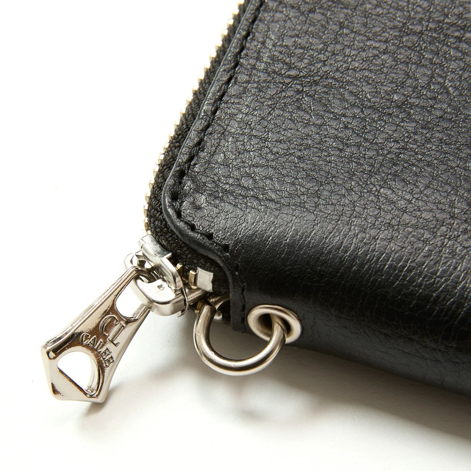 STUDS LEATHER ZIP MULTI WALLET (BLACK)｜スタッズレザー ジップマルチウォレット 二つ折り財布｜CL-25AW010LE