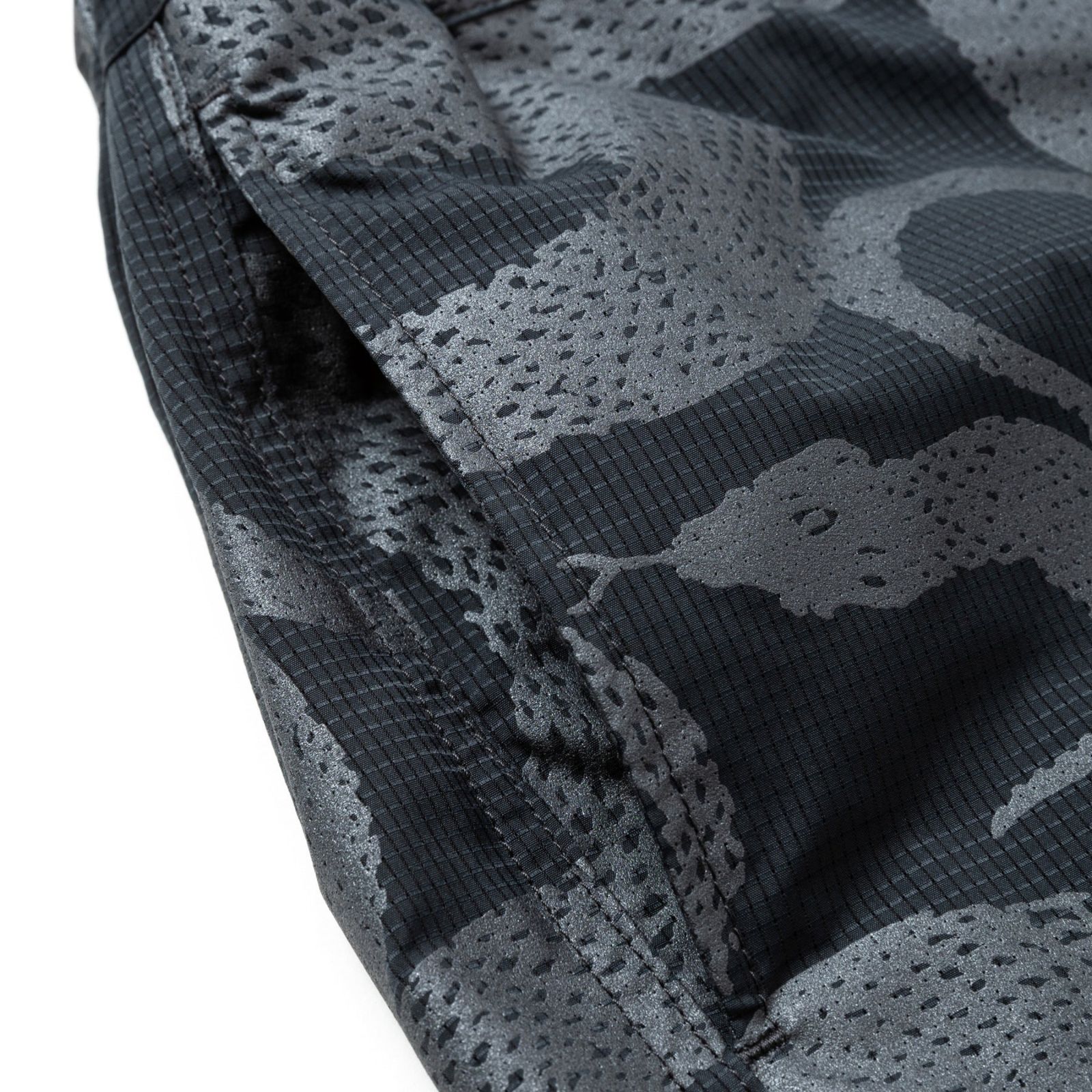 DOTAIR®︎ SNAKE PATTERN EASY SHORTS ＜REFLECTOR＞ (BLACK) / ドットエア スネーク総柄 イージーショーツ
