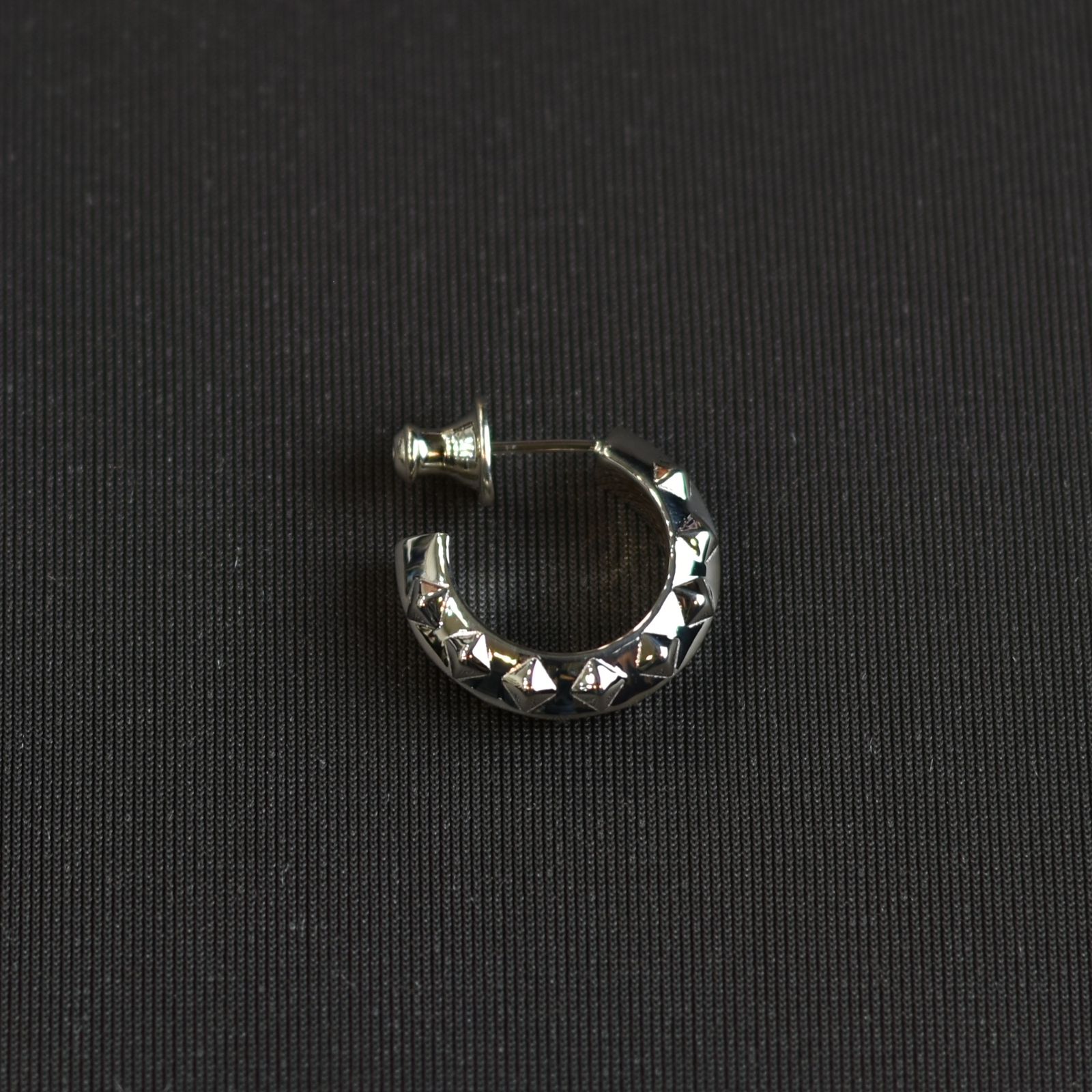 CALEE - STUDS ROLL SILVER PIERCE ＜LARGE＞ (SILVER) / スタッズ