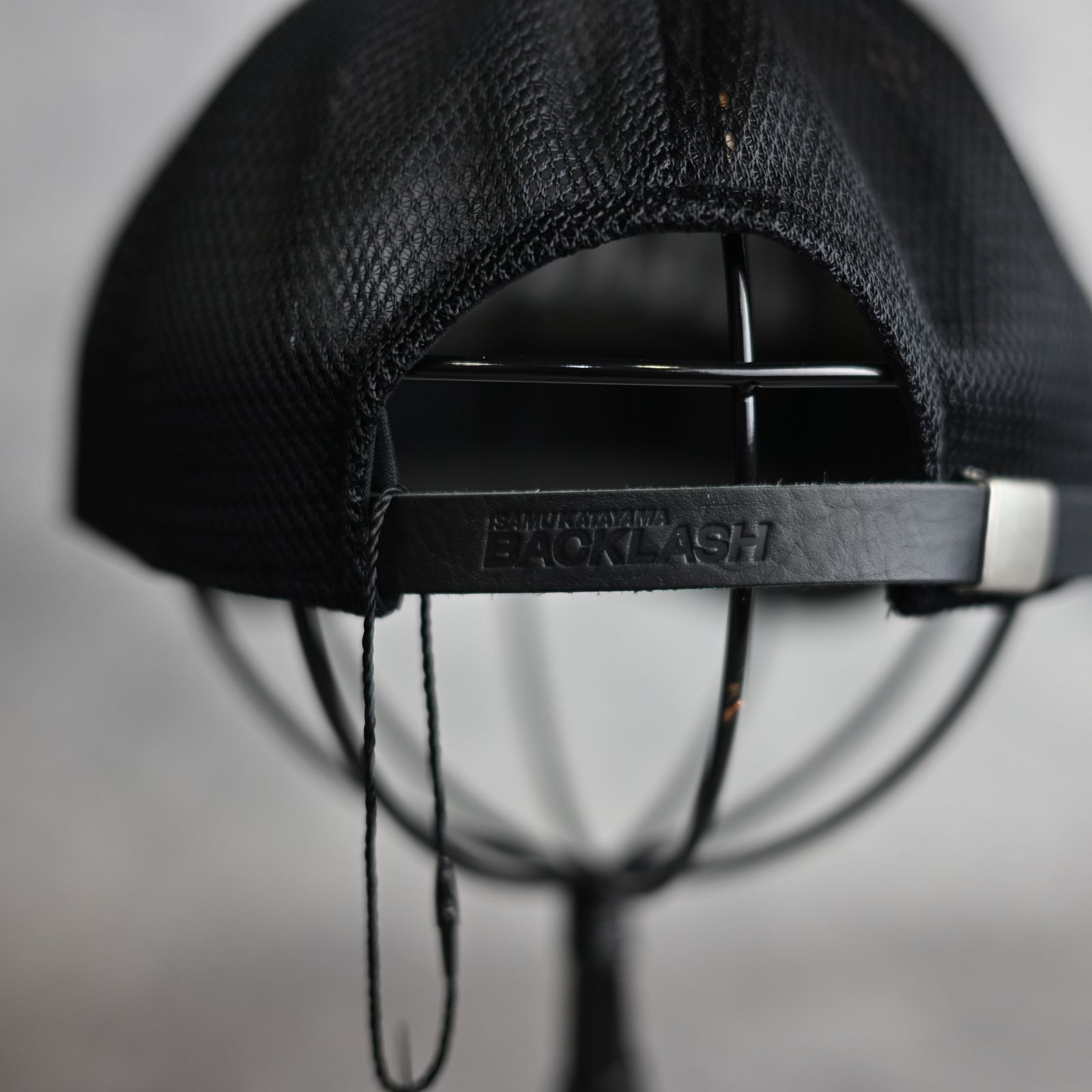 Furniture Leather メッシュキャップ （BLK×WHT / ブラック×ホワイト）  892-02
