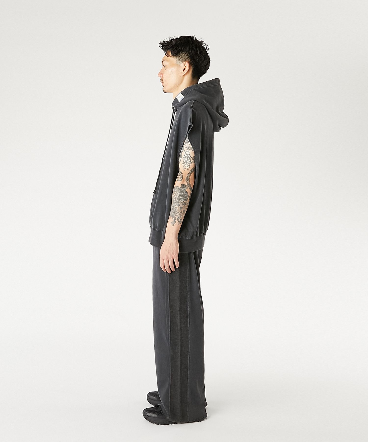 N.HOOLYWOOD × Champion｜REVERSIBLE HOODIE （CHARCOAL / チャコール）｜リバーシブル ノースリーブ パーカー｜C8-D109