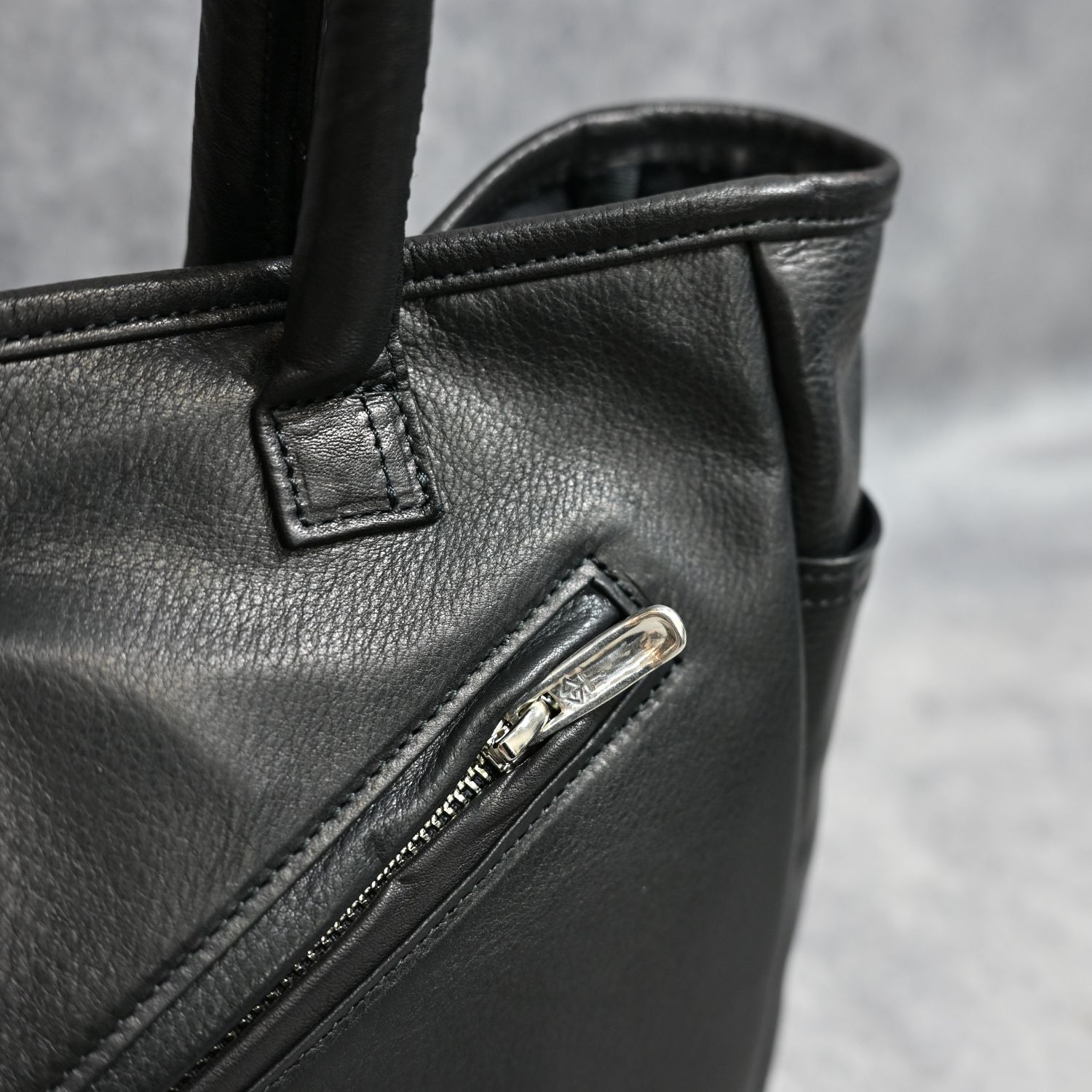 PC RIDERS LEATHER TOTE BAG S W/LOVE&PEACE SILVER （BLACK）｜トートバッグ （ブラック）｜BFA-P-017-3696