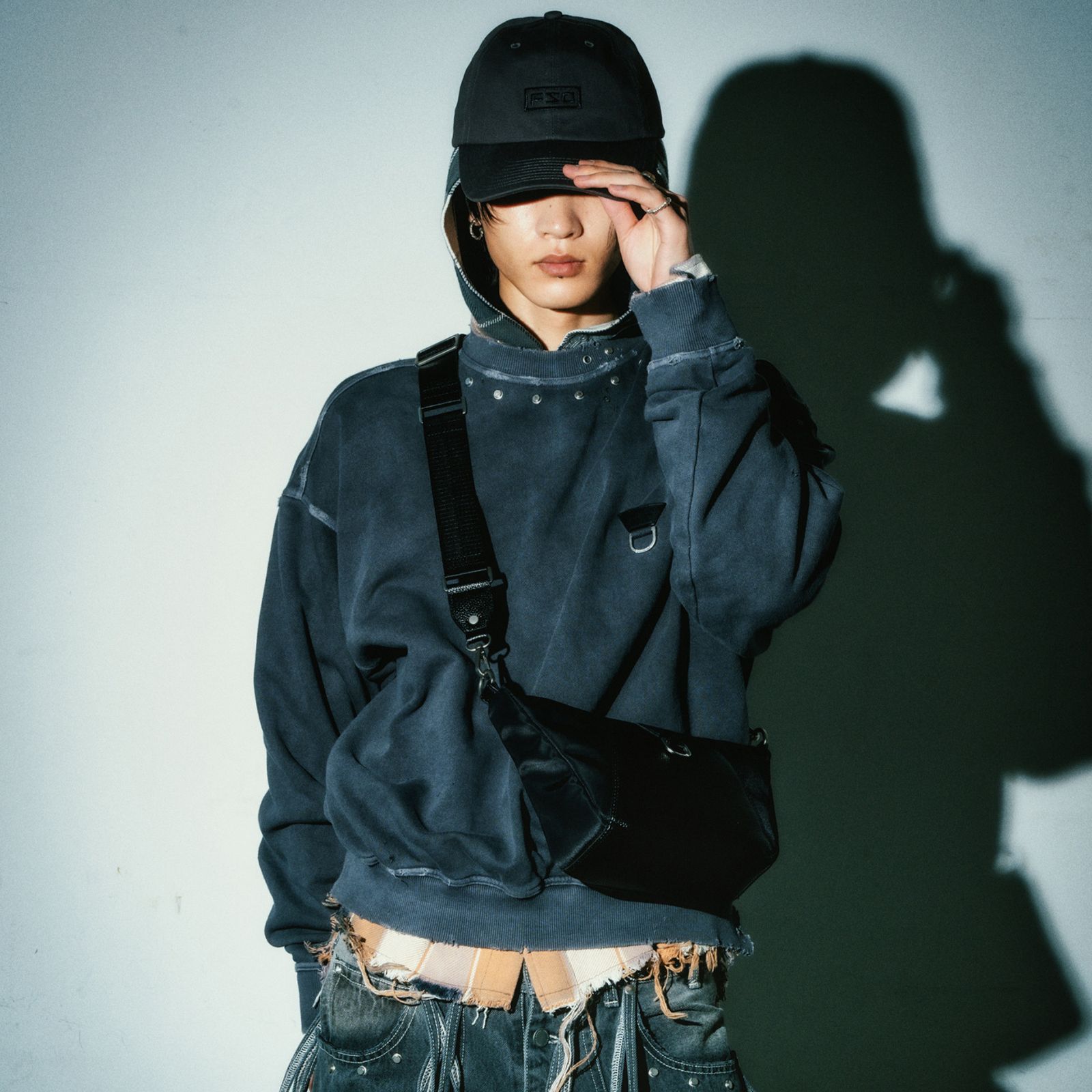 TM BODY BAG (BLACK） / ボディバッグ （ブラック） 78001105