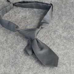 KNOT TIE （GRAY） /  フック式 ネクタイ （グレー）