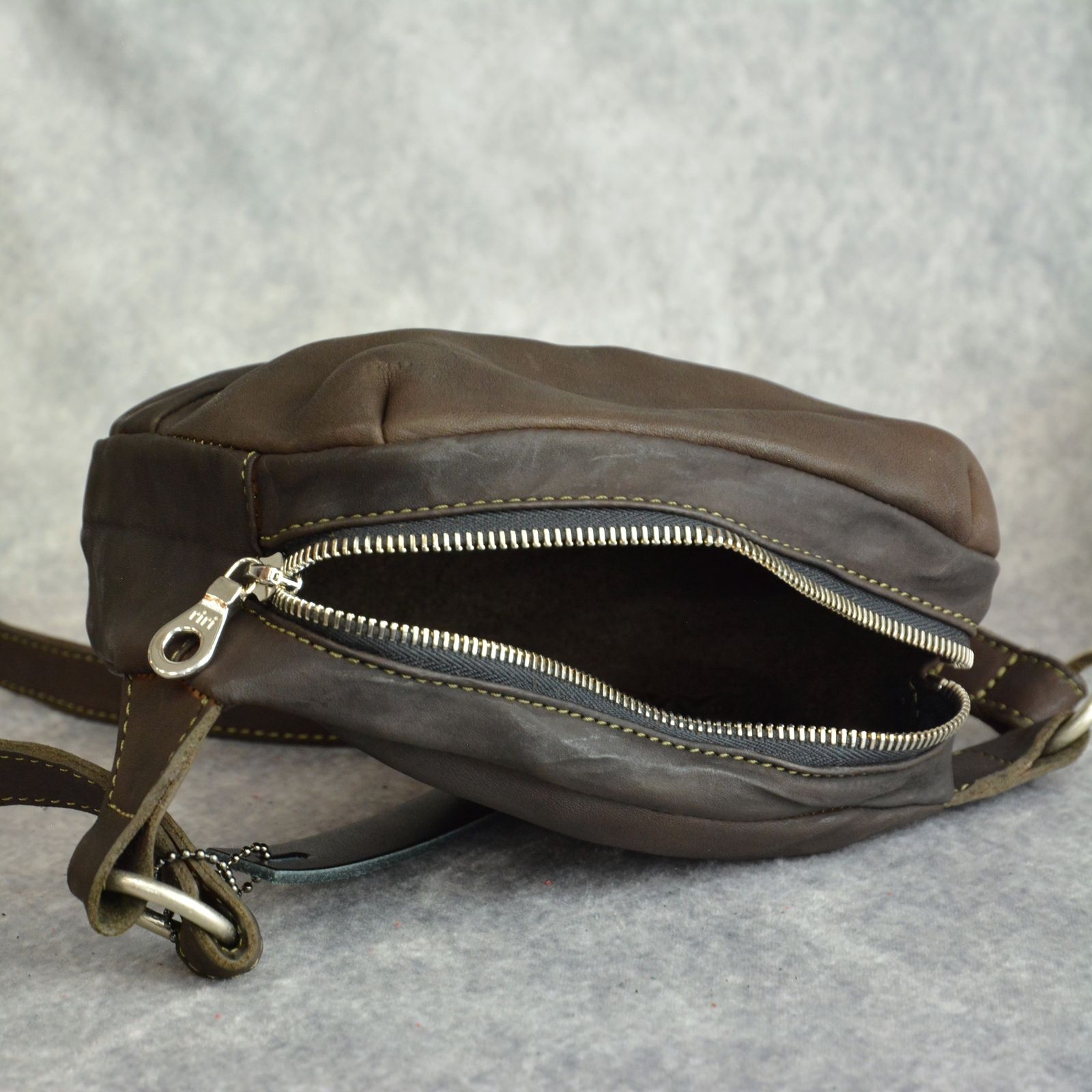 ジャパンダブルショルダー フルタンニン製品染め ショルダーバッグ / （KHAKI） 92-19