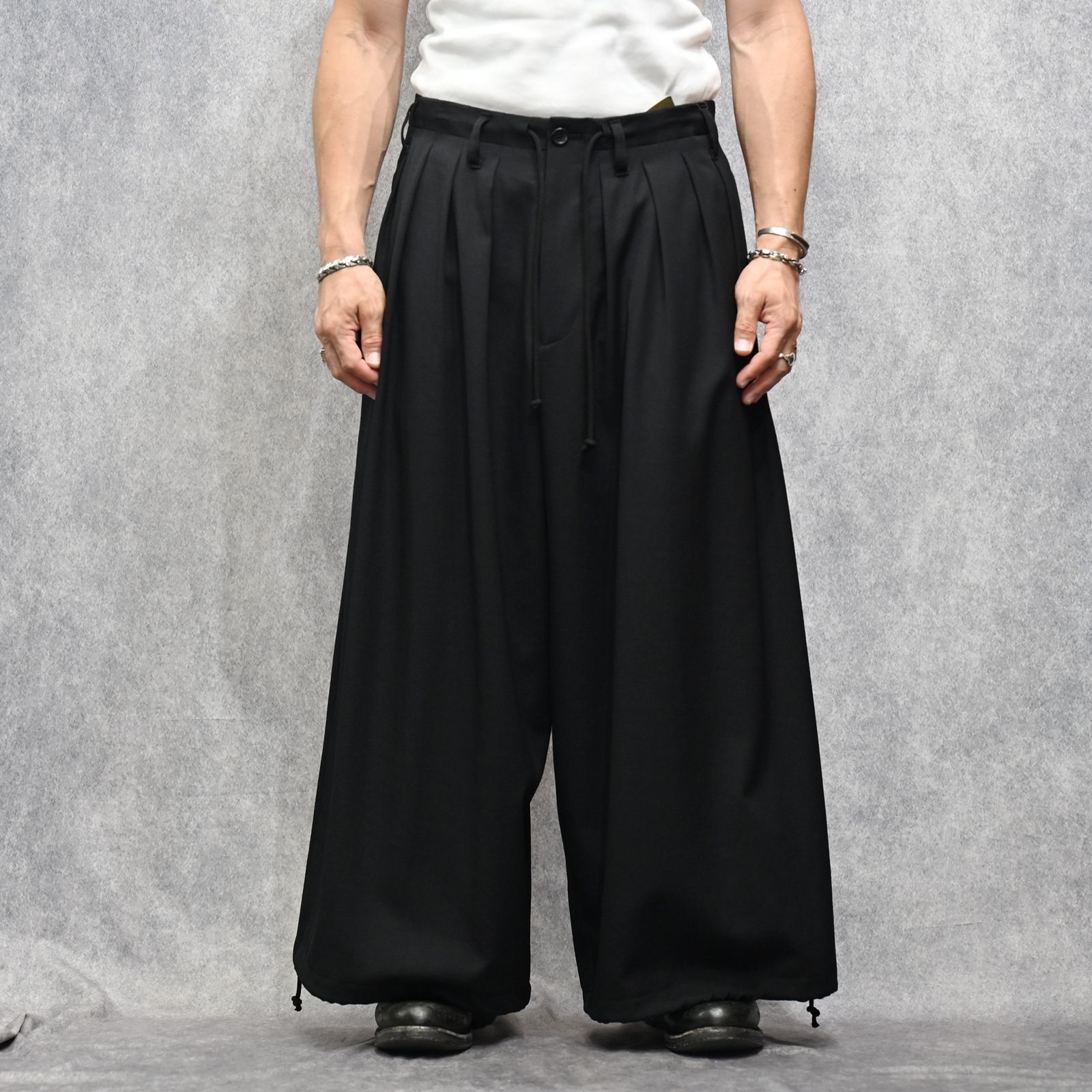 WOOL GABARDINE BALLOON PANTS  （BLACK / ブラック） 12タック バルーンパンツ｜HO-P07-100-2-02
