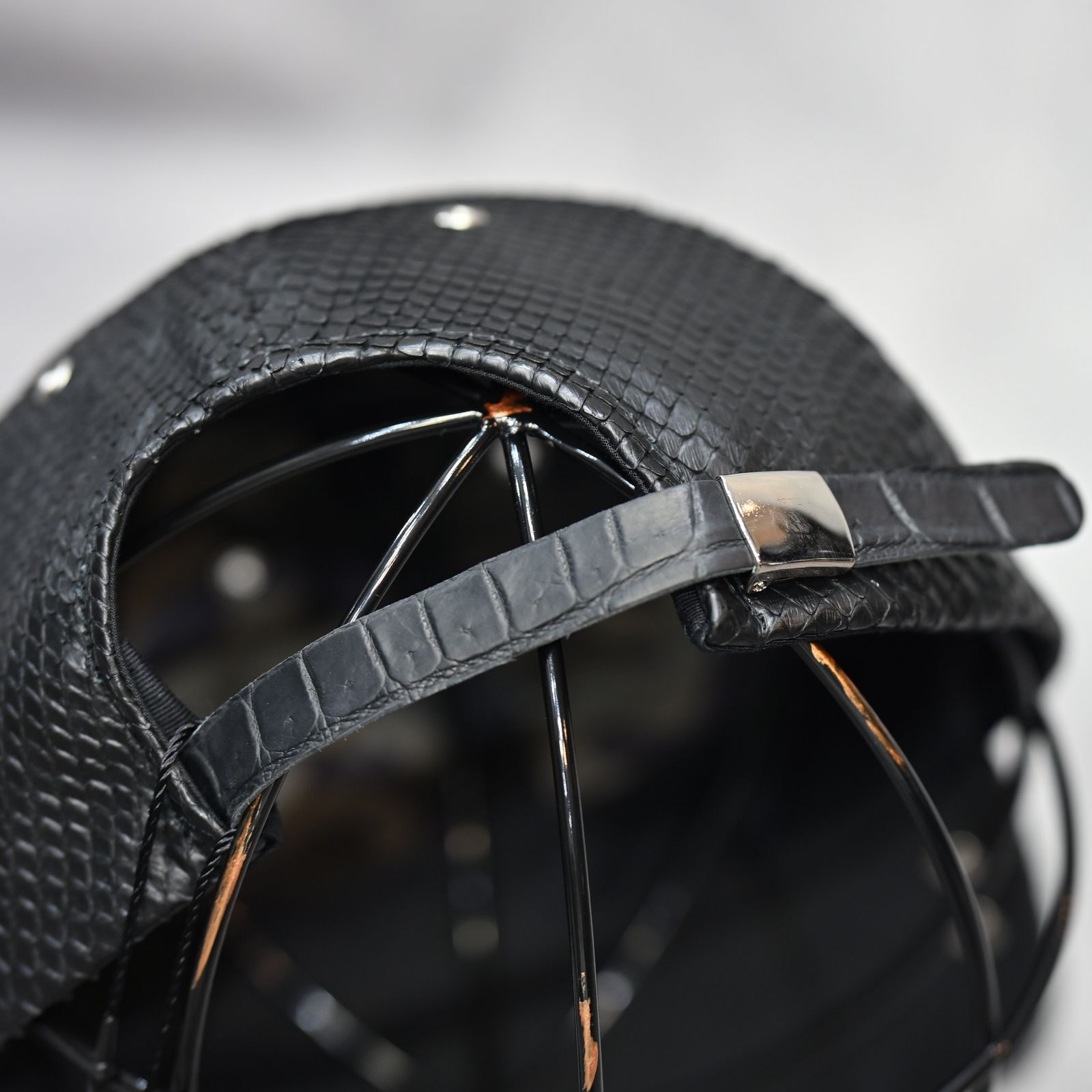 THE LINE PYTHON CAP （BLACK） / パイソンレザーキャップ （ブラック） T-284