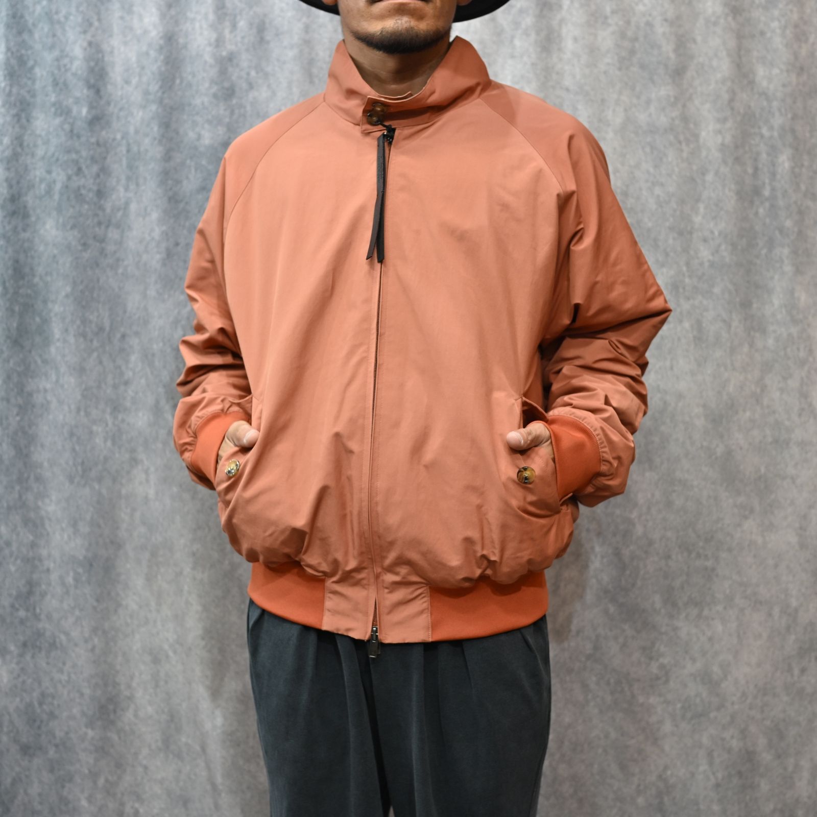 BARACUTA G9 REVERSIBLE HARRINGTON JACKET （ONION）｜バラクータ ハリントンジャケット スウィングトップ ドリズラー｜2252-BL80-045-peg