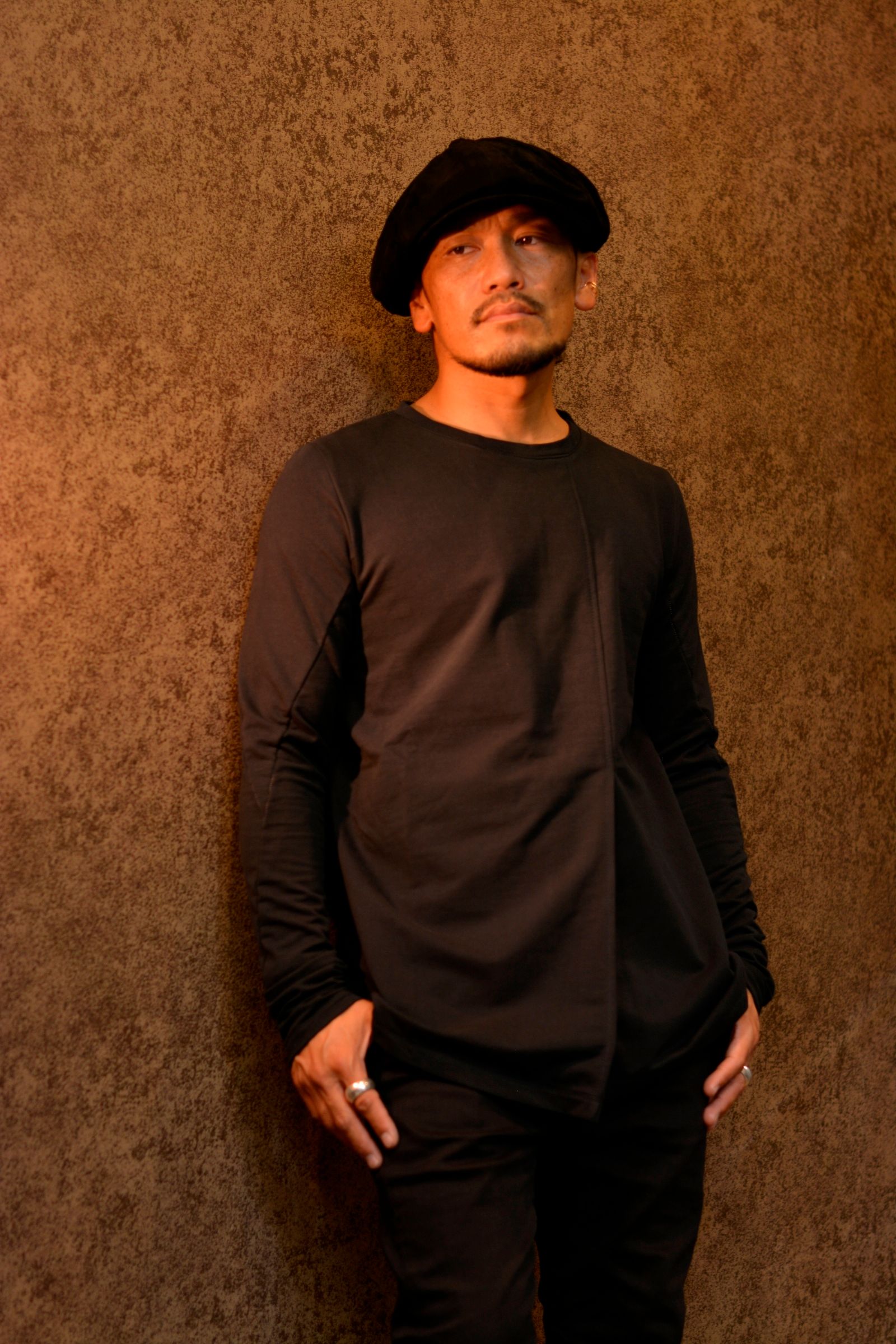 CAT & SAWN CUT TACK FRONT LONG SLEEVE