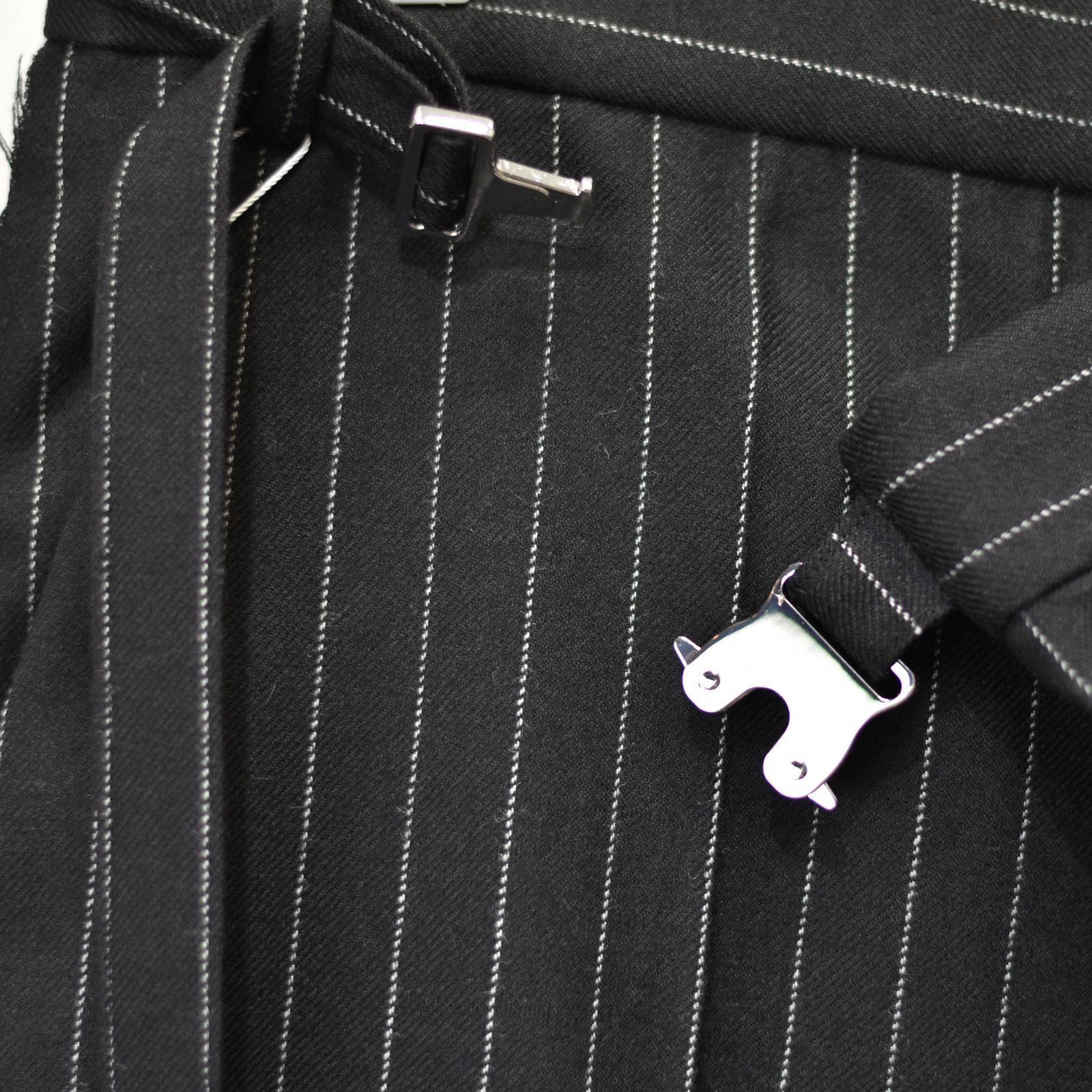 ラップドトラウザー / LB23AW-PT04-GST (BLACK STRIPE)