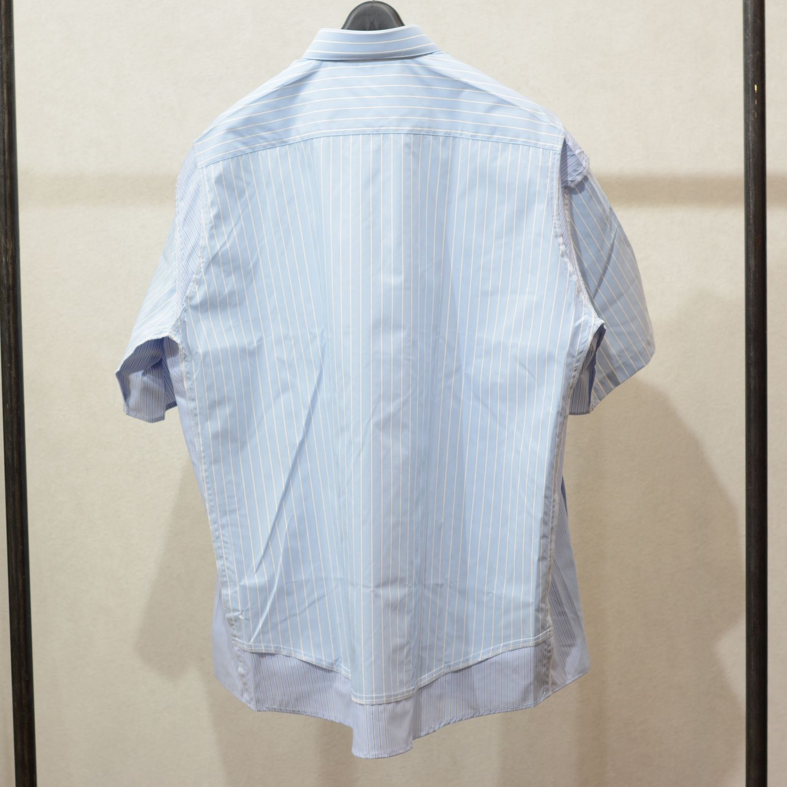 STRIPE SHIRT”