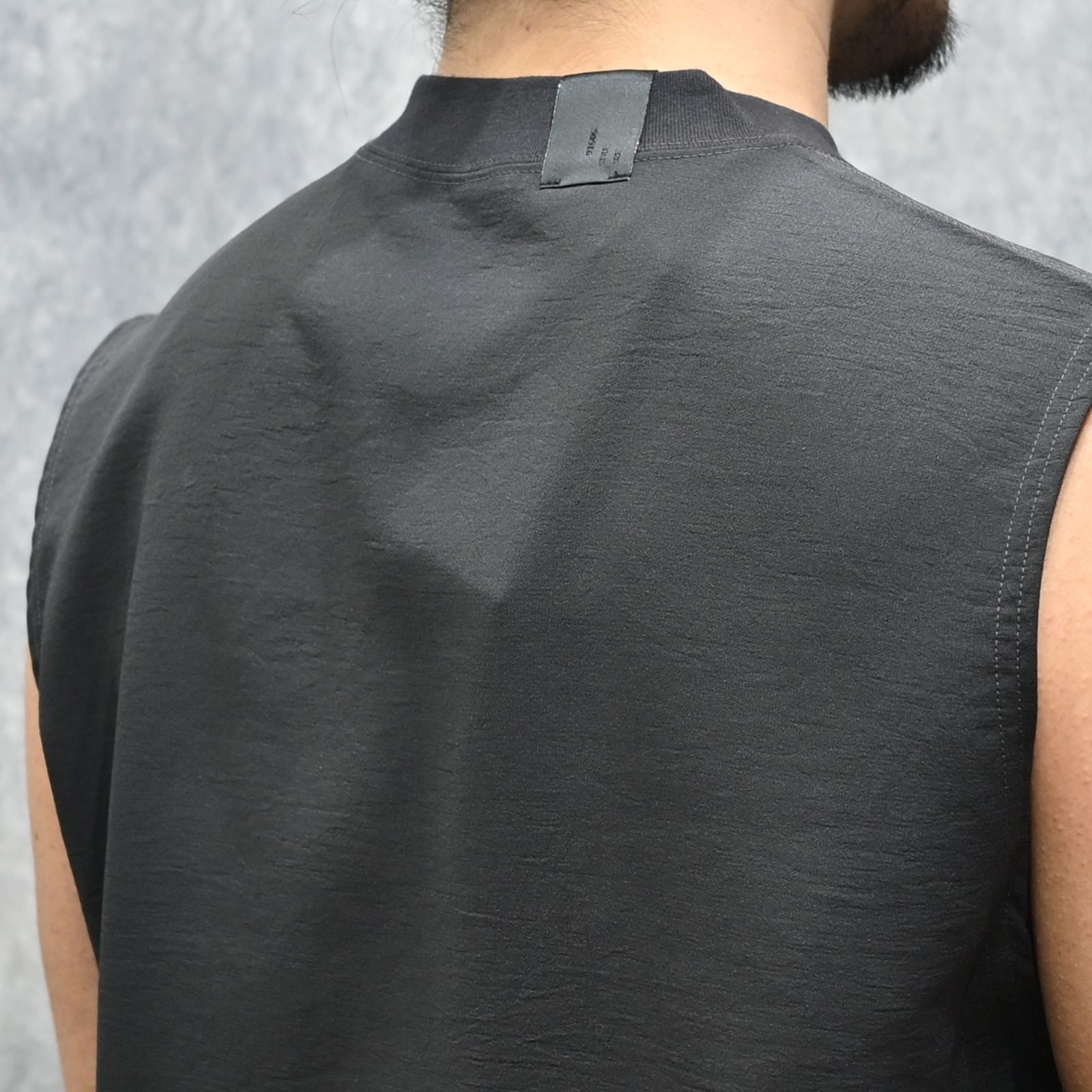 TANK TOP （CHARCOAL / チャコール）｜ノースリーブ｜2261-CS52-010