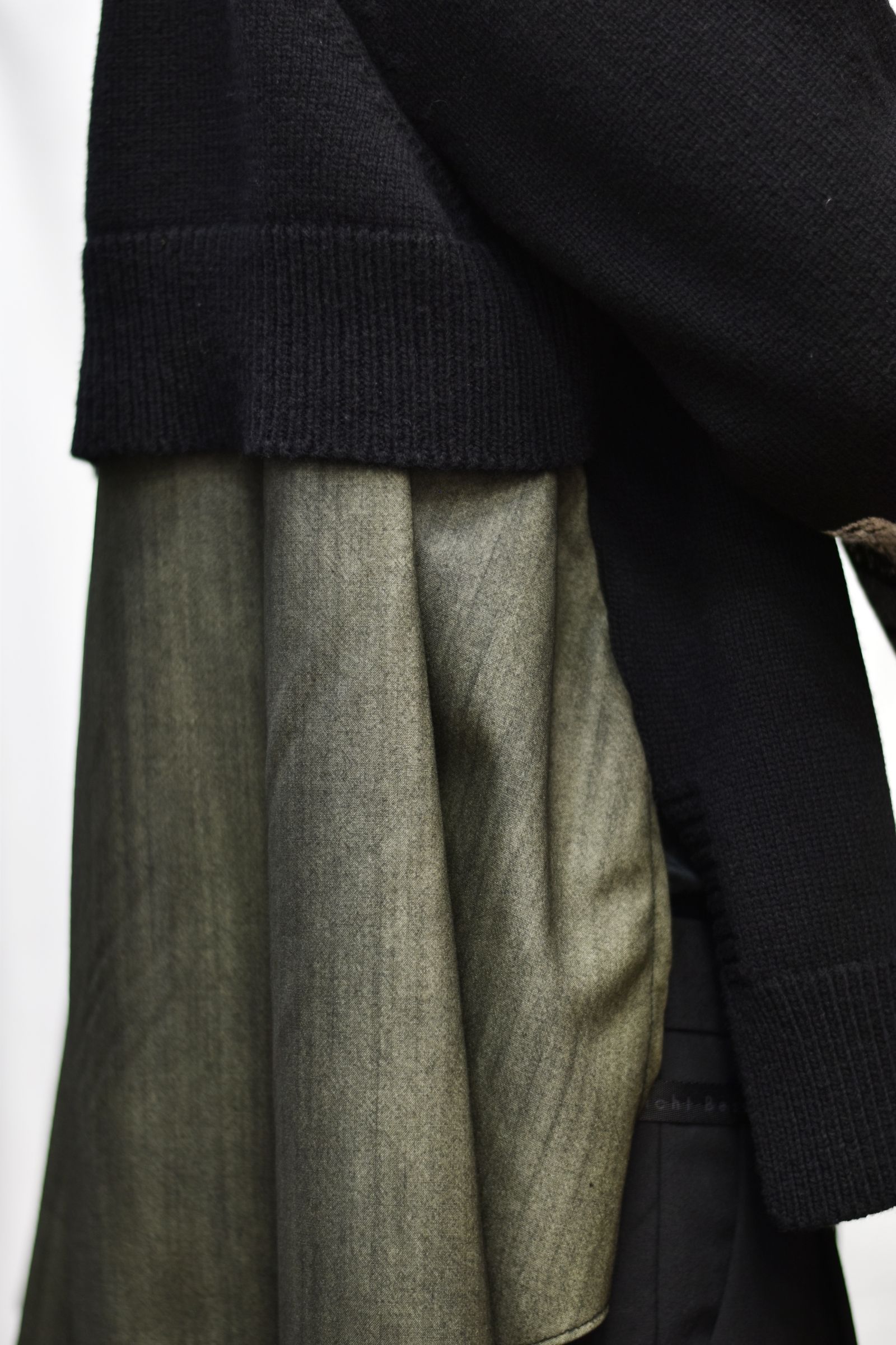 パネルスリーブ レイヤーニット / LB21FW-KN01 (BLACK×MOSS MARBLING)
